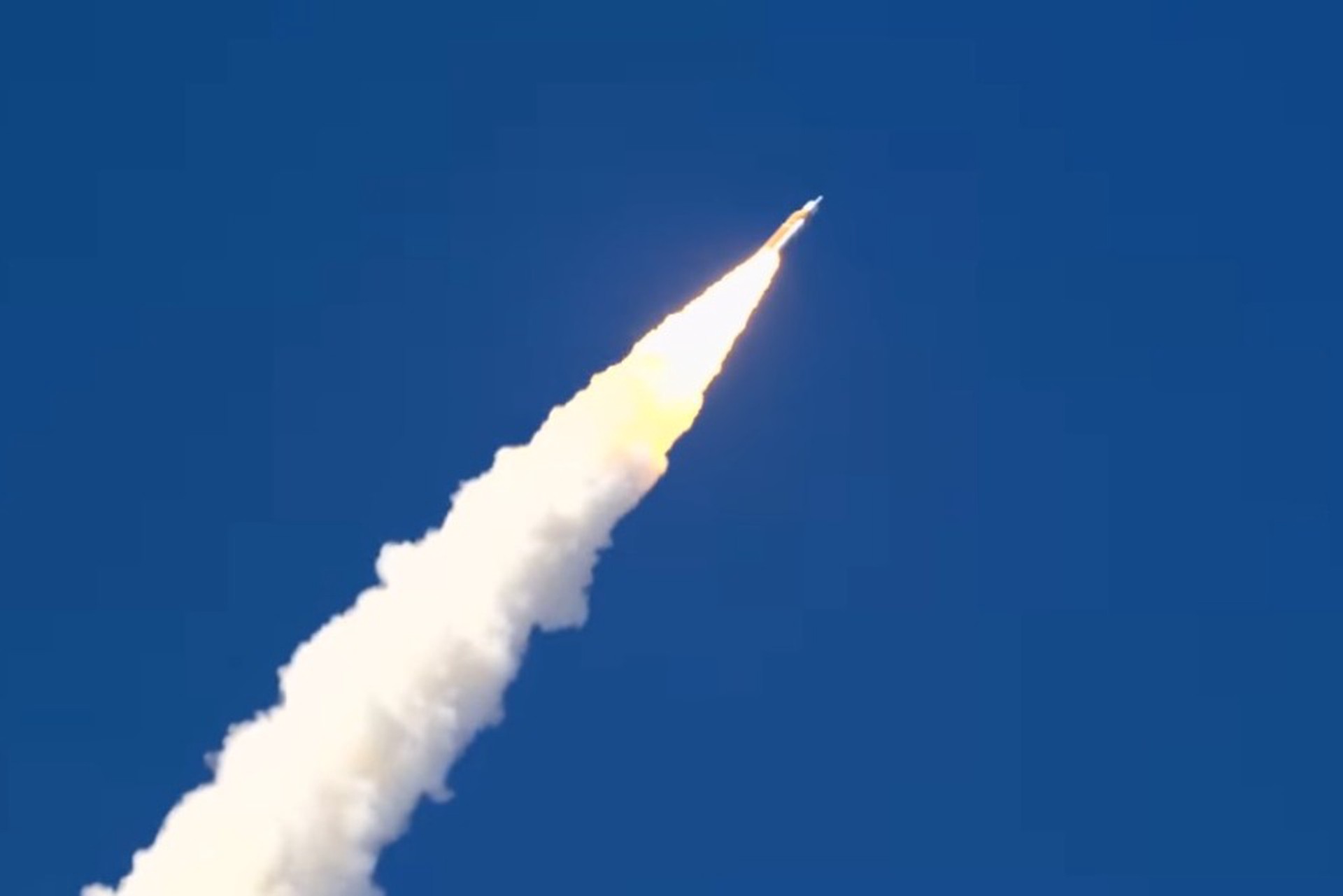 Главное к утру 2 апреля: ВСУ бьют по Южному Уралу, Трамп выступил с обращением, стартовала миссия «Артемида-2»