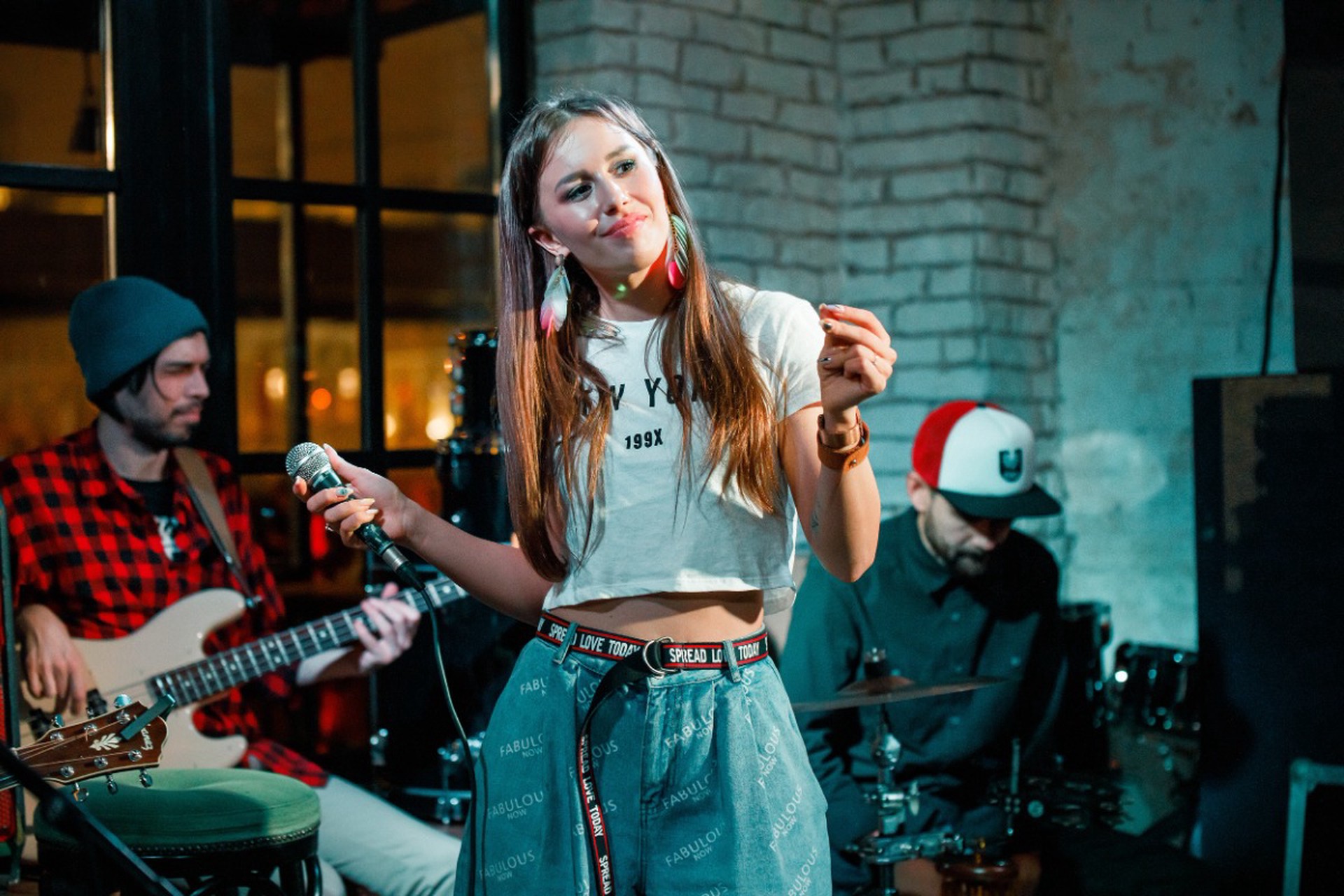 Солистка группы «Демо» оказалась в перевернувшемся под Ульяновском поезде