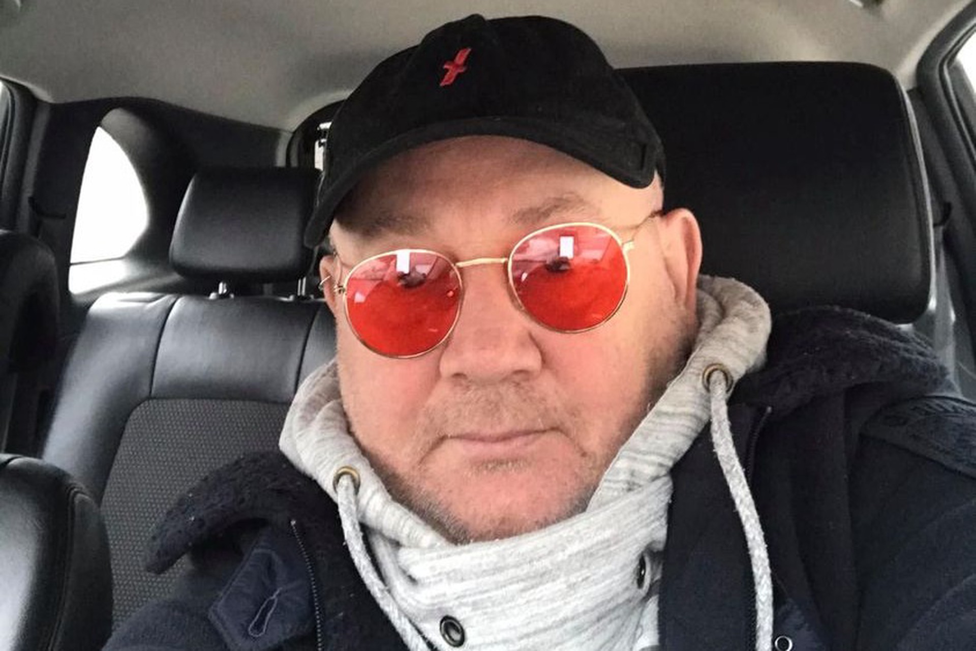 Продюсер группы «Демо» Мидлер рассказал о состоянии артистов после схода поезда