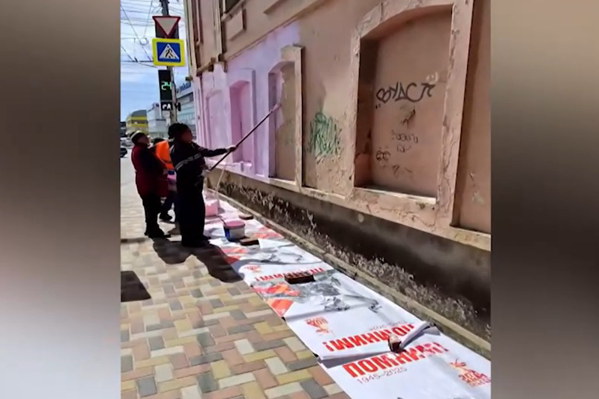 Плакатное удостоверение: как маляр в Ставрополе обнажил наши проблемы с идеологией