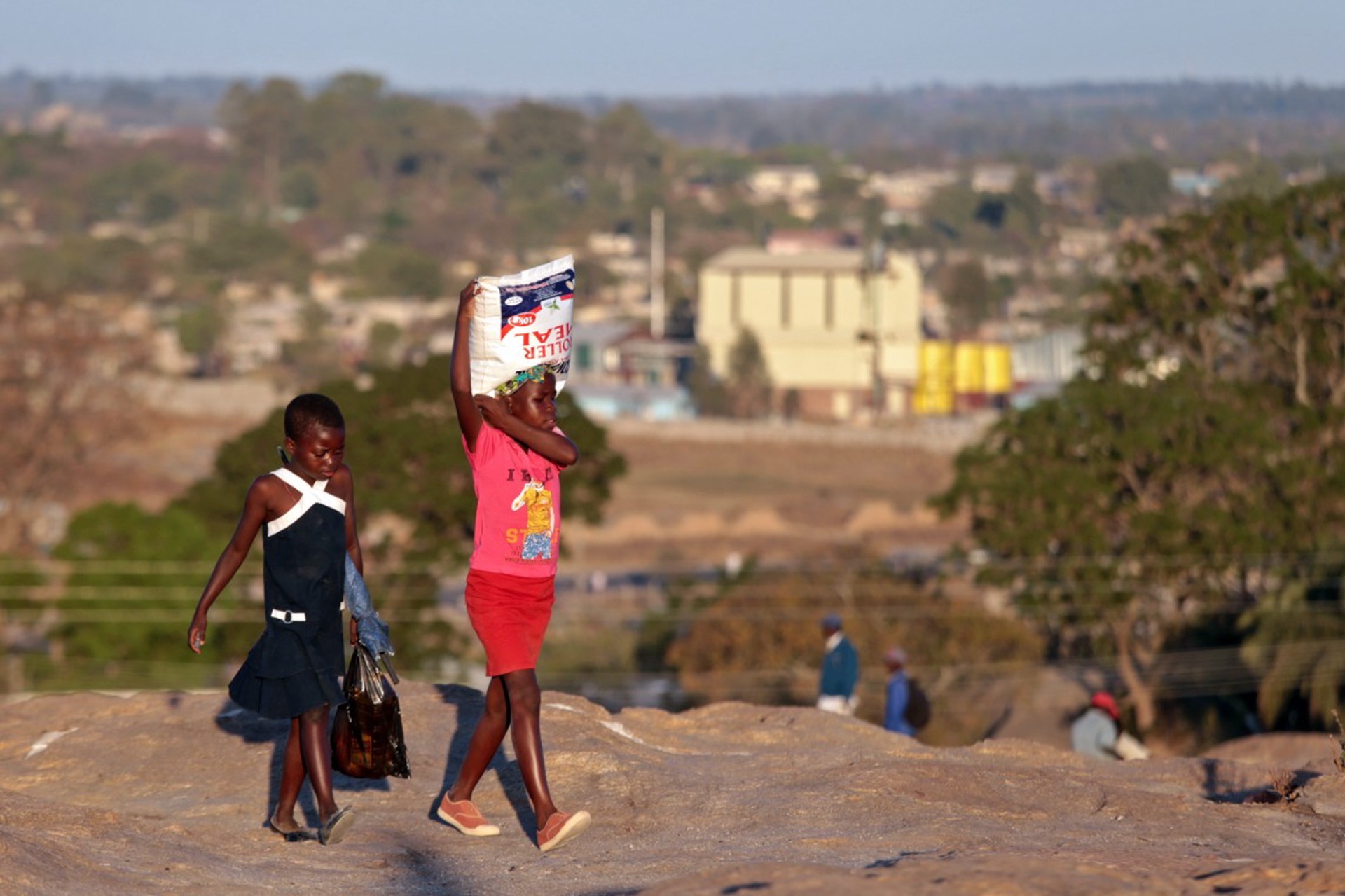 Богатые китайцы массово скупают элитное жилье в Зимбабве