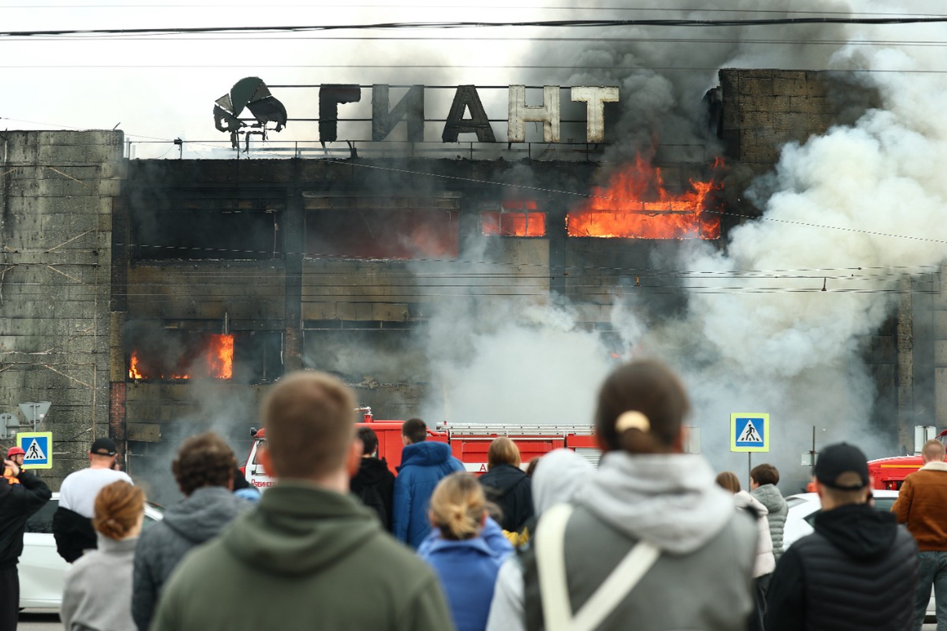 При пожаре в ТЦ в Калининграде не сработало оповещение – люди эвакуировались сами