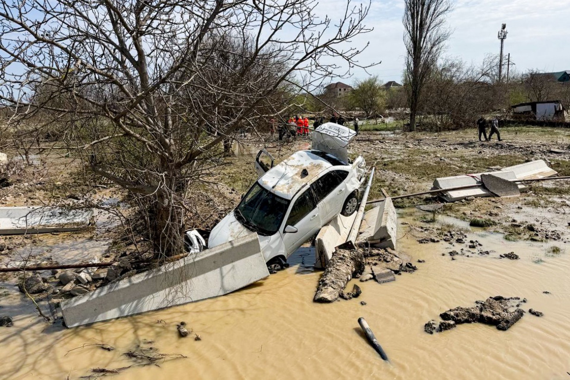 Юрист Хаминский предупредил о рисках тюрьмы за дезинформацию о наводнении в Дагестане