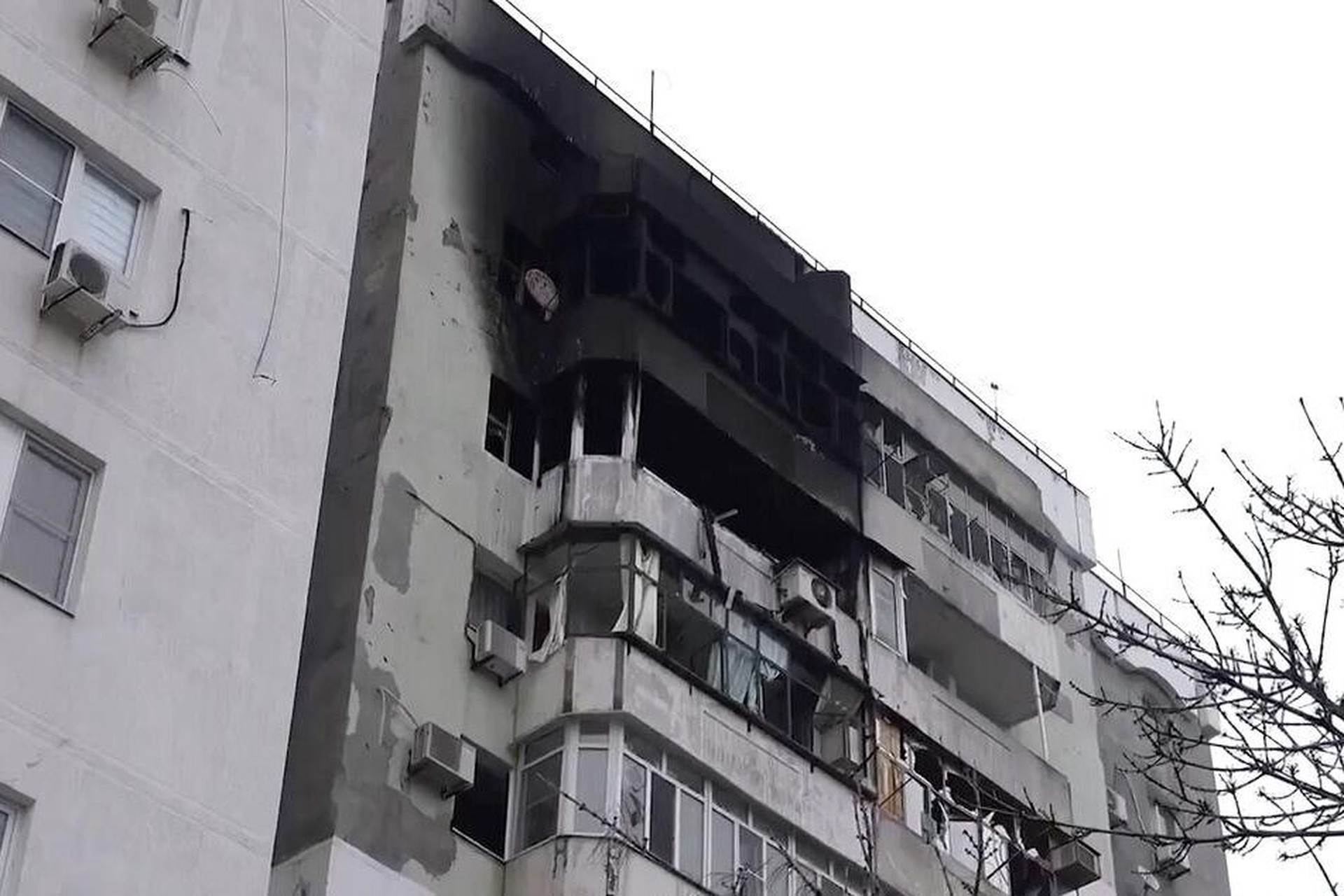 Украинские БПЛА ночью атаковали жилые дома в Новороссийске