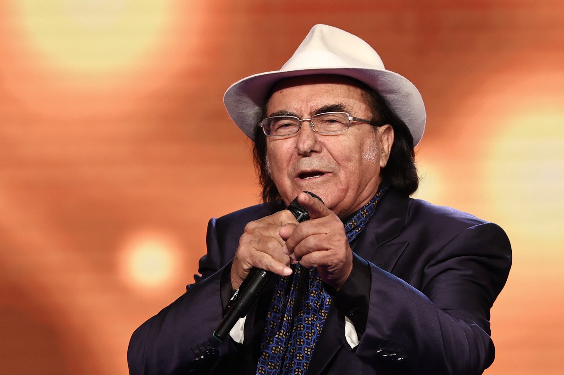 Итальянский певец Альбано назвал любопытство секретом долголетия