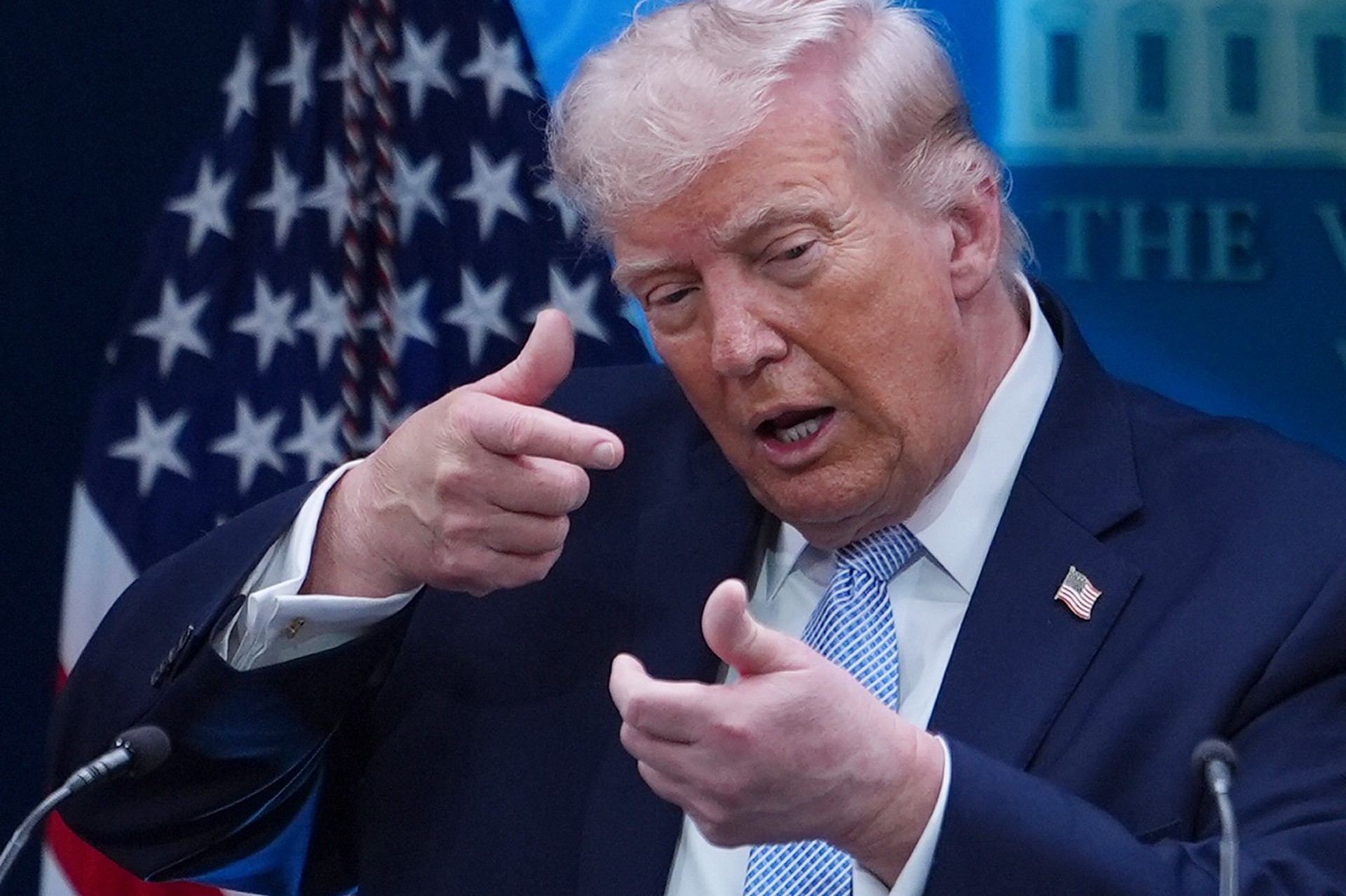 «Сегодня умрет цивилизация»: Трамп сдержал обещание и «устроил ад» в Иране – в КСИР дали дерзкий ответ