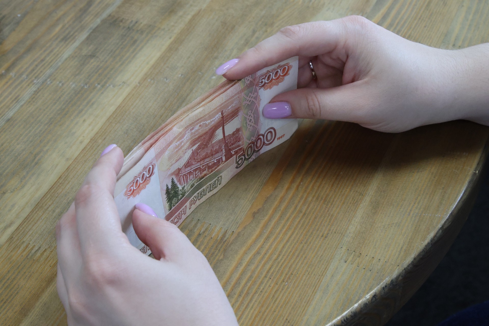 Раскрыта причина, из-за которой сдерживается экономический рост России