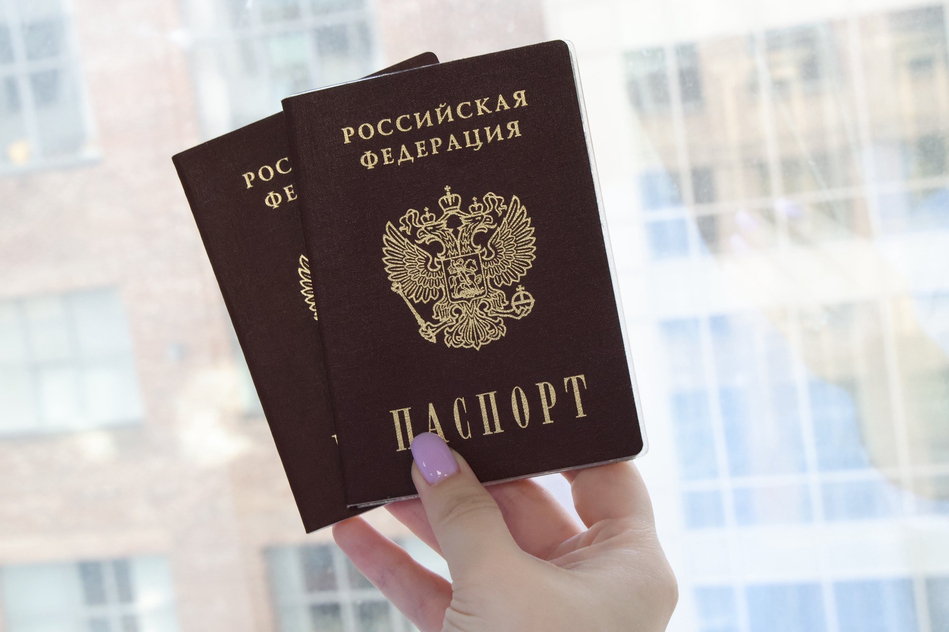 Путин облегчил украинцам получение гражданства России