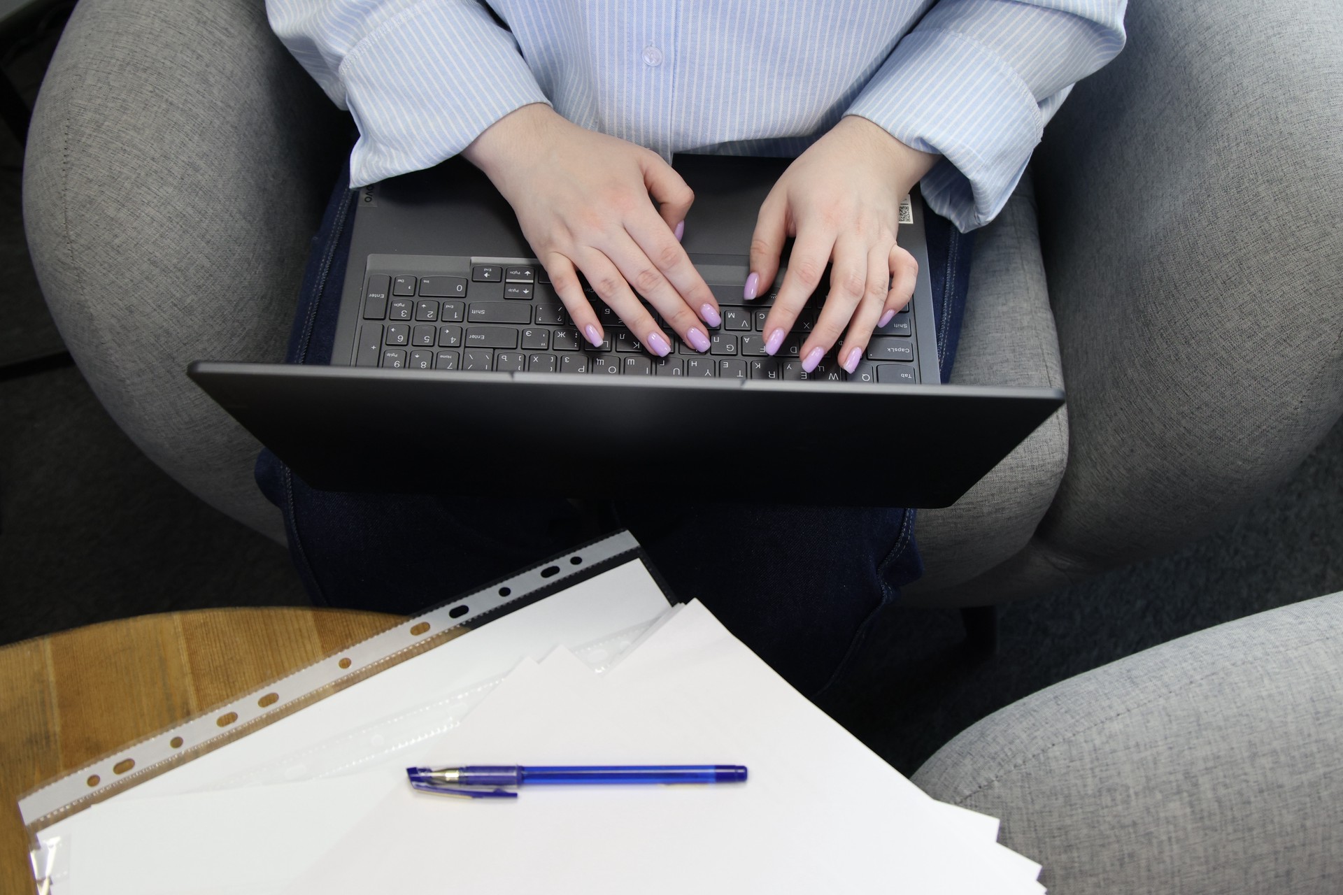 Юрист рассказал, могут ли уволить работника за татуировки