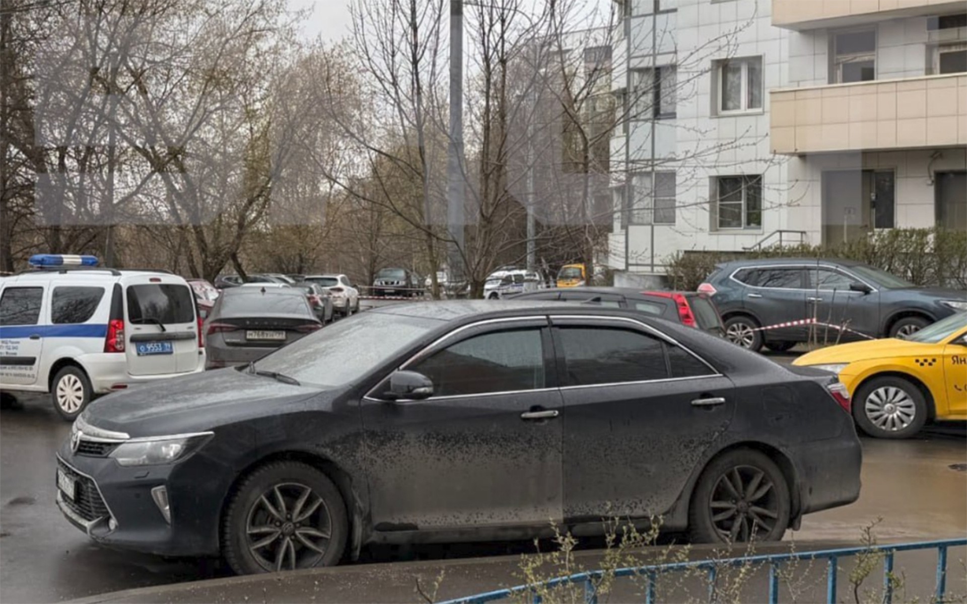 Голый истерзанный труп нашли под окнами: загадочная смерть жены бизнесмена в Москве