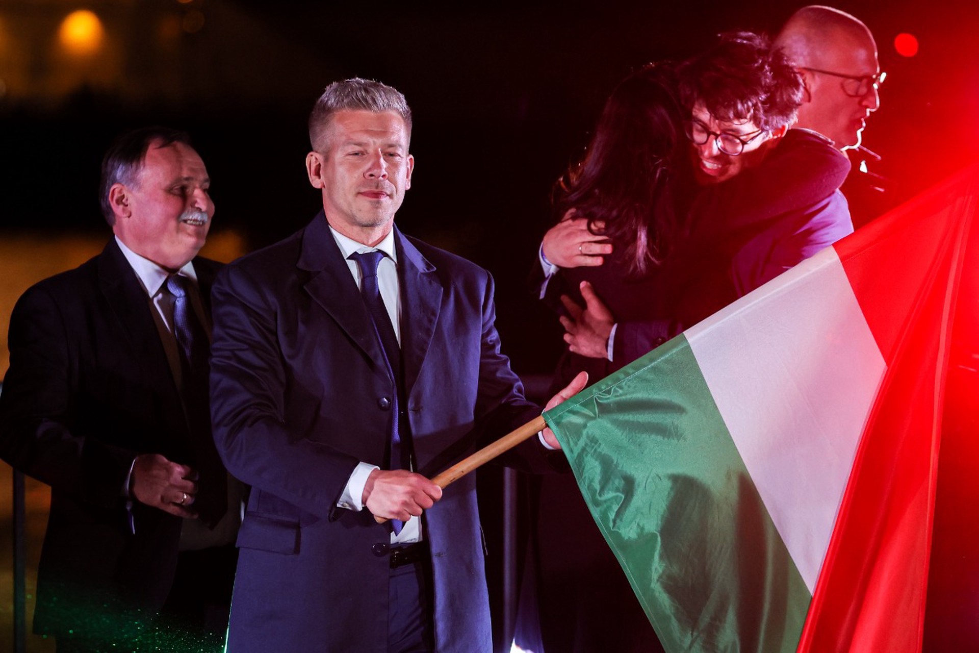 Поговорить с Путиным захотел лидер победившей оппозиции Венгрии 