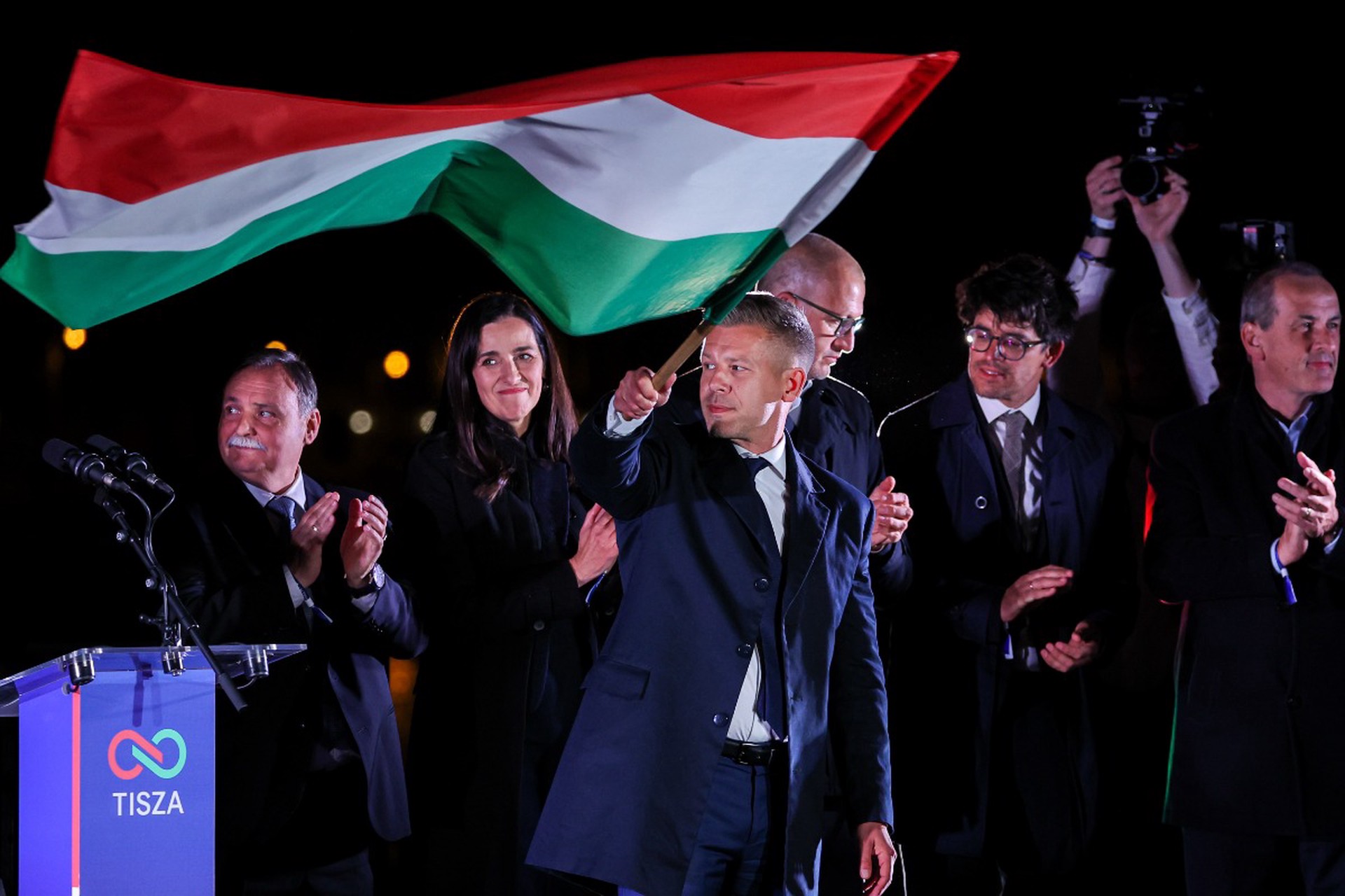 Мадьяр у руля в Венгрии. Что это значит для России: АЭС «Пакш», сюрприз для Украины и газ