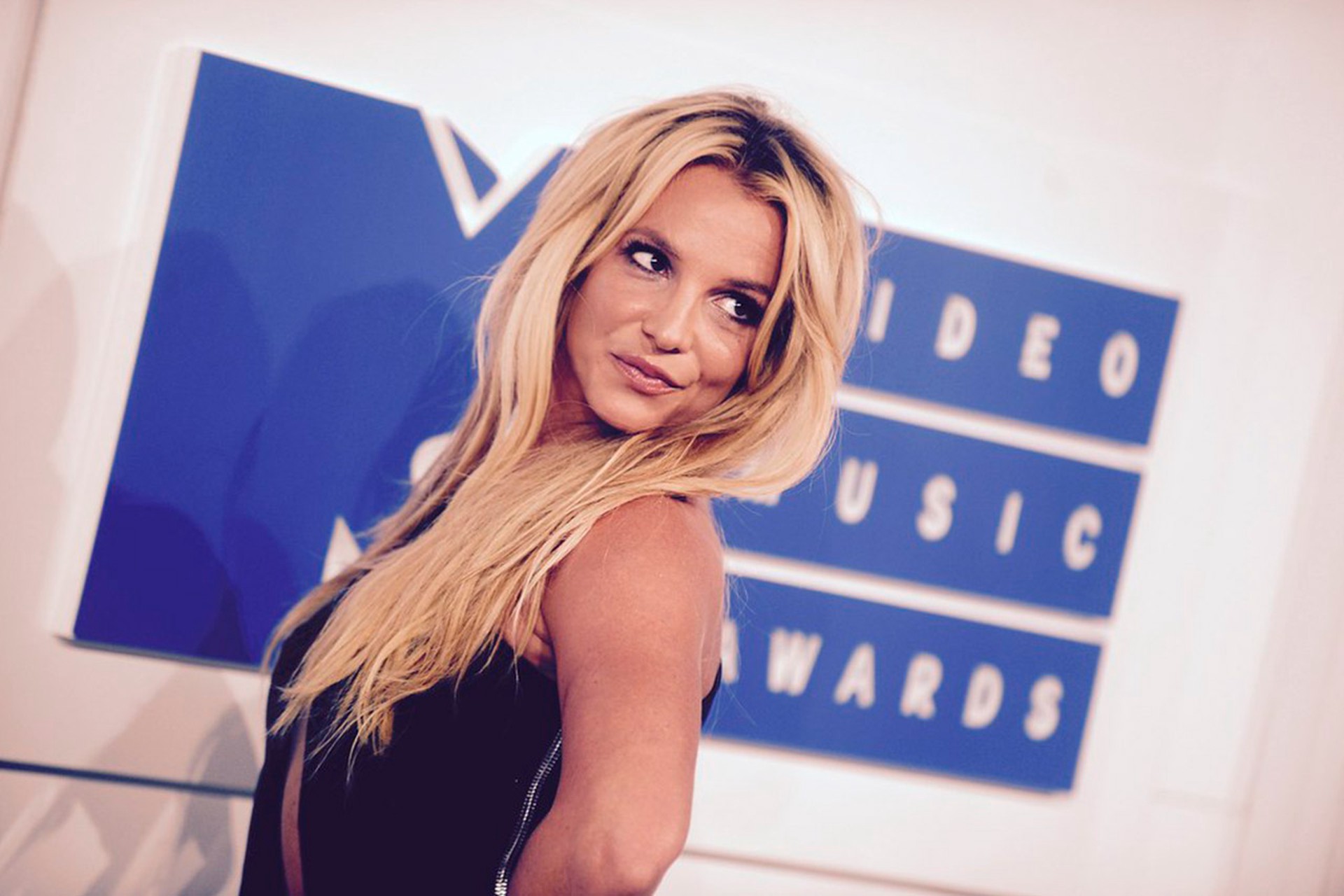 Бритни Спирс ждет суда в рехабе из-за пьяного вождения