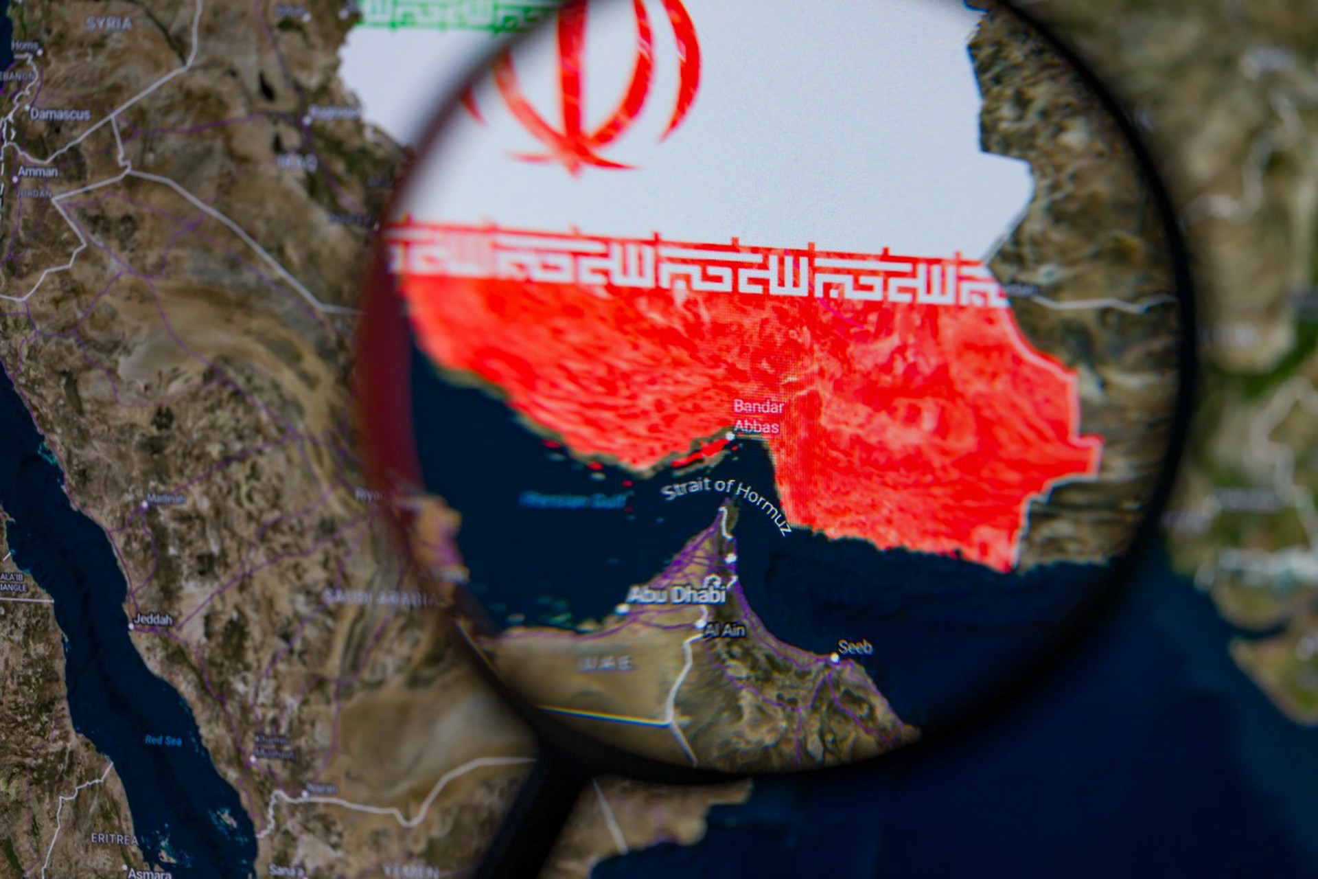 Политолог предрек Западу сильнейший кризис после блокады иранских портов