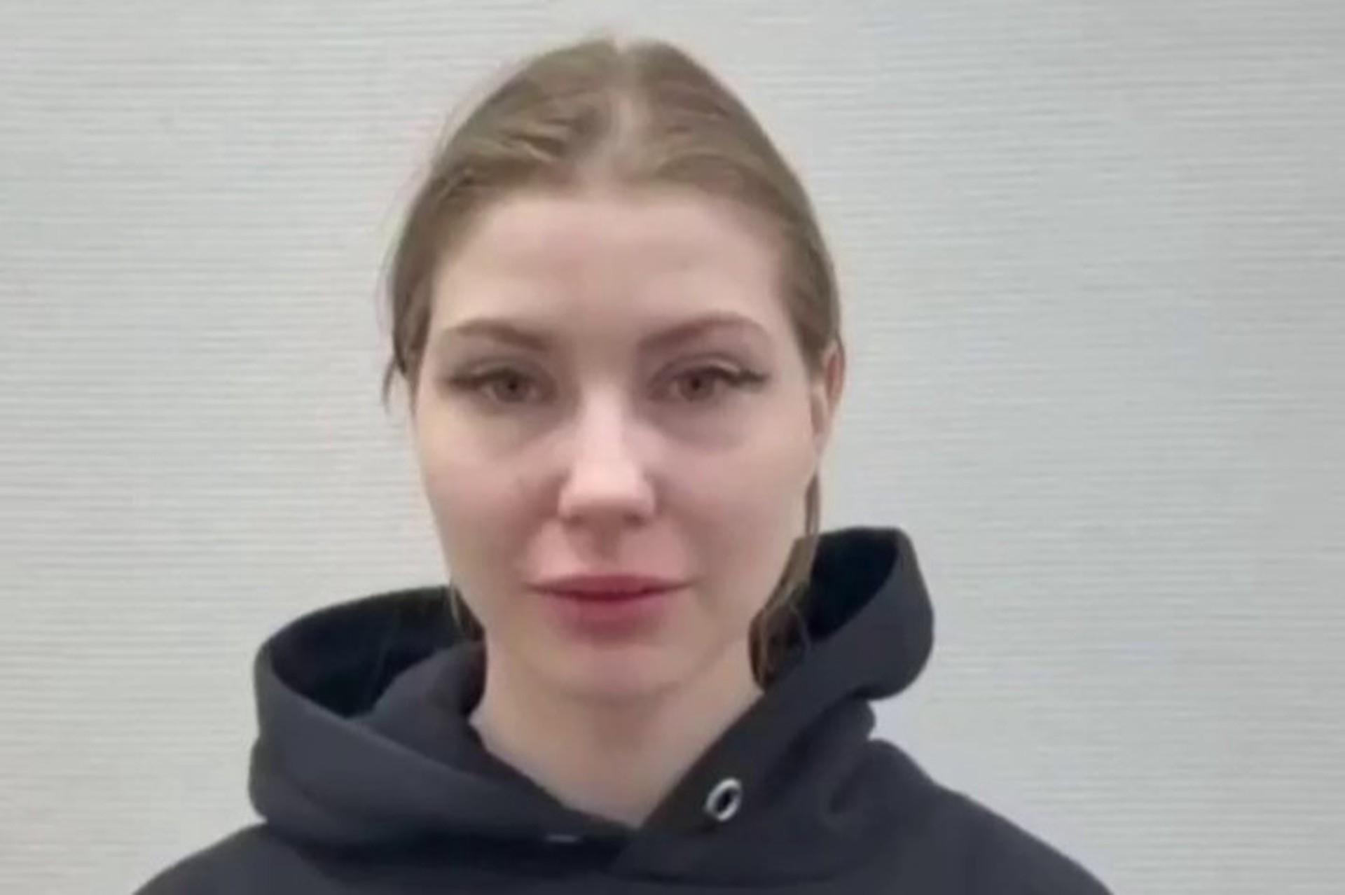 «Не подумала»: что сказала на допросе осквернившая кулич кальянщица