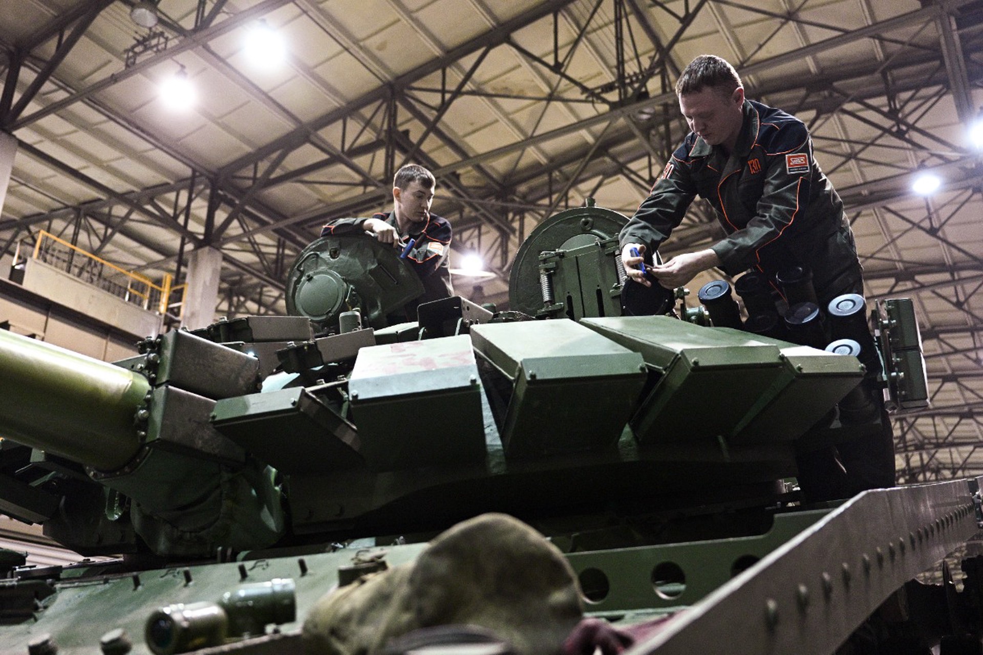 «Вагоны и танки стране нужны всегда»: Уралвагонзавод опроверг сообщения о массовых увольнениях