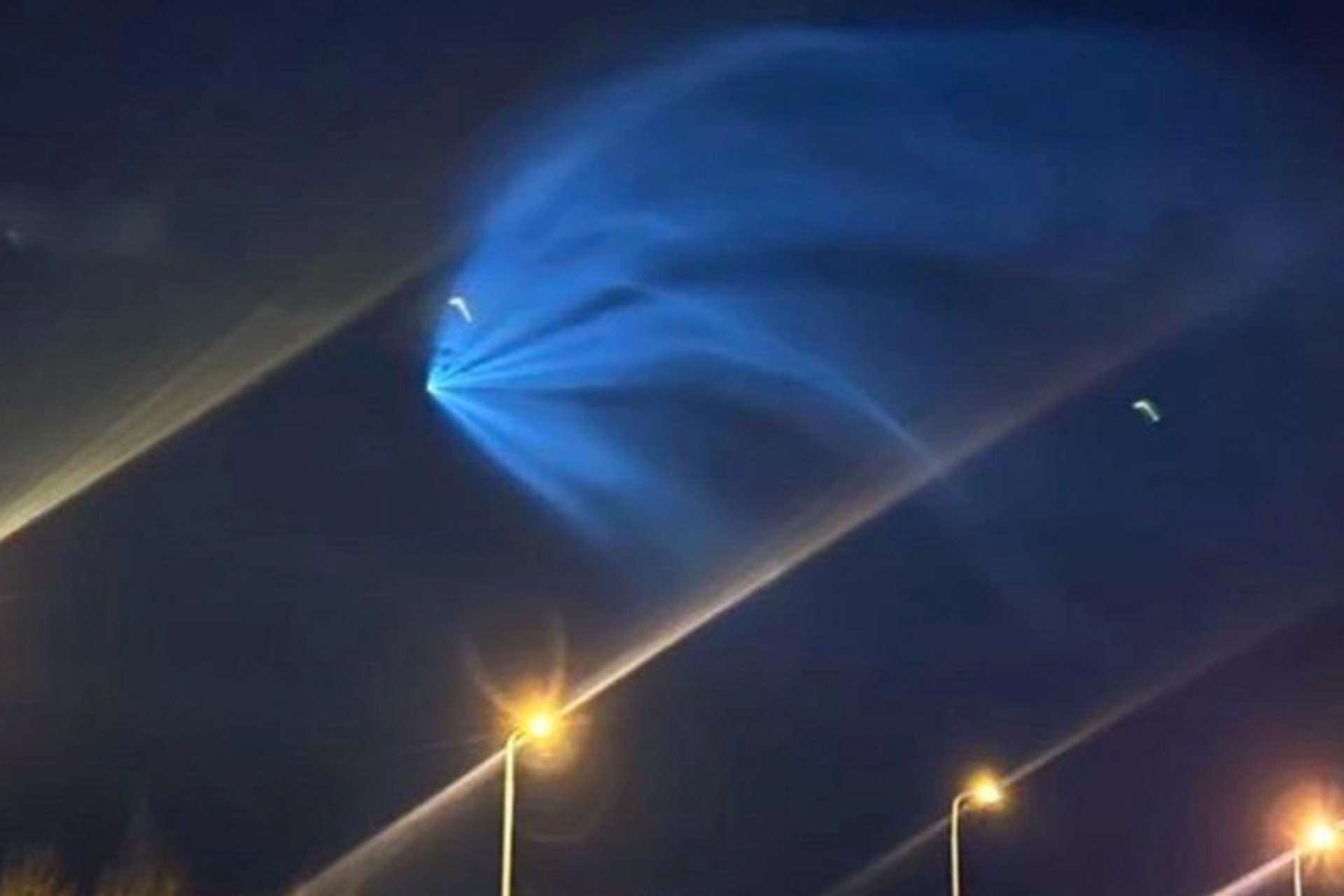 Академик РАН раскрыл, несет ли «космическая медуза» угрозу для петербуржцев 