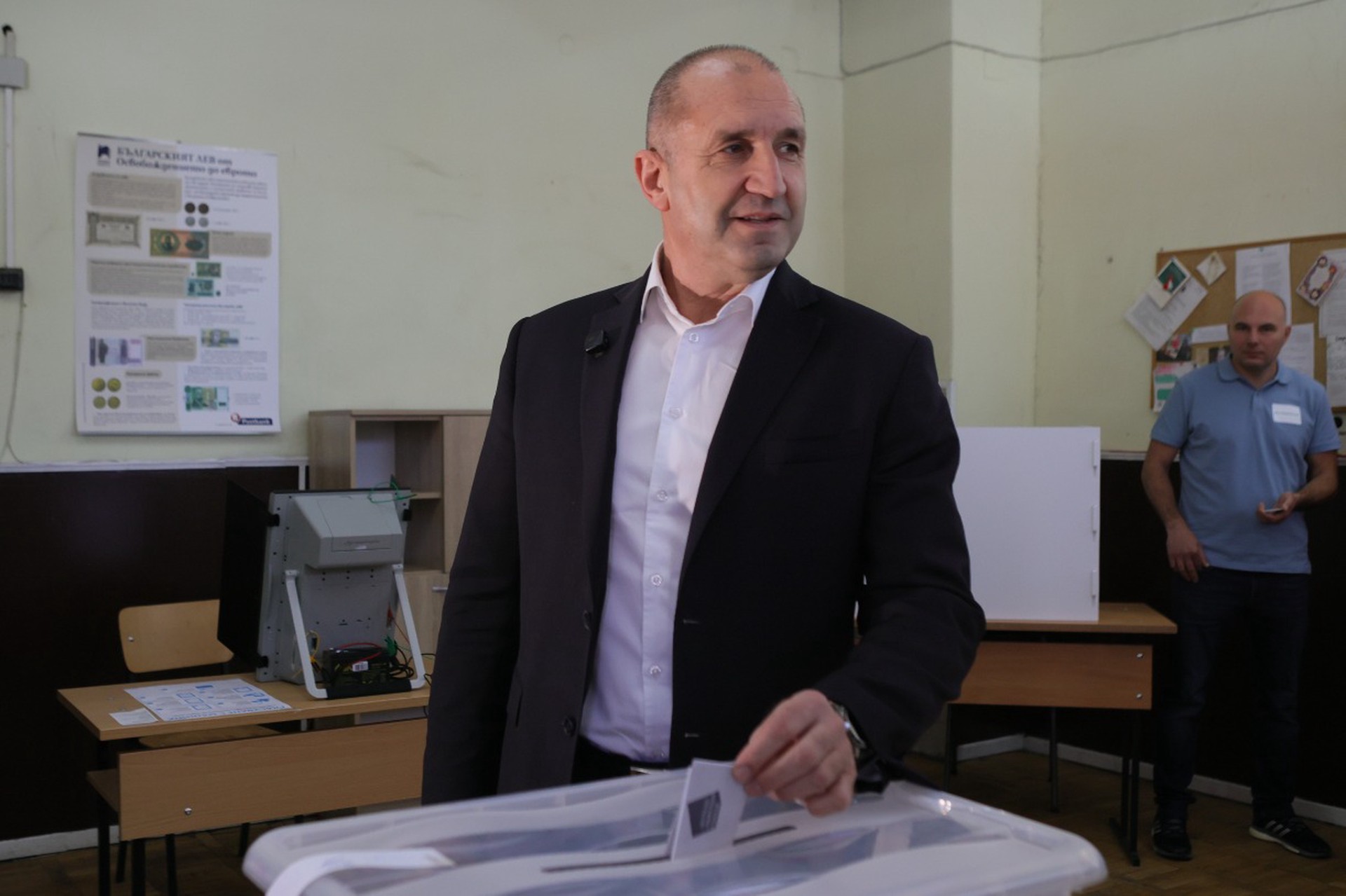 Политолог объяснил, как победа Радева изменит отношения между Болгарией и Россией