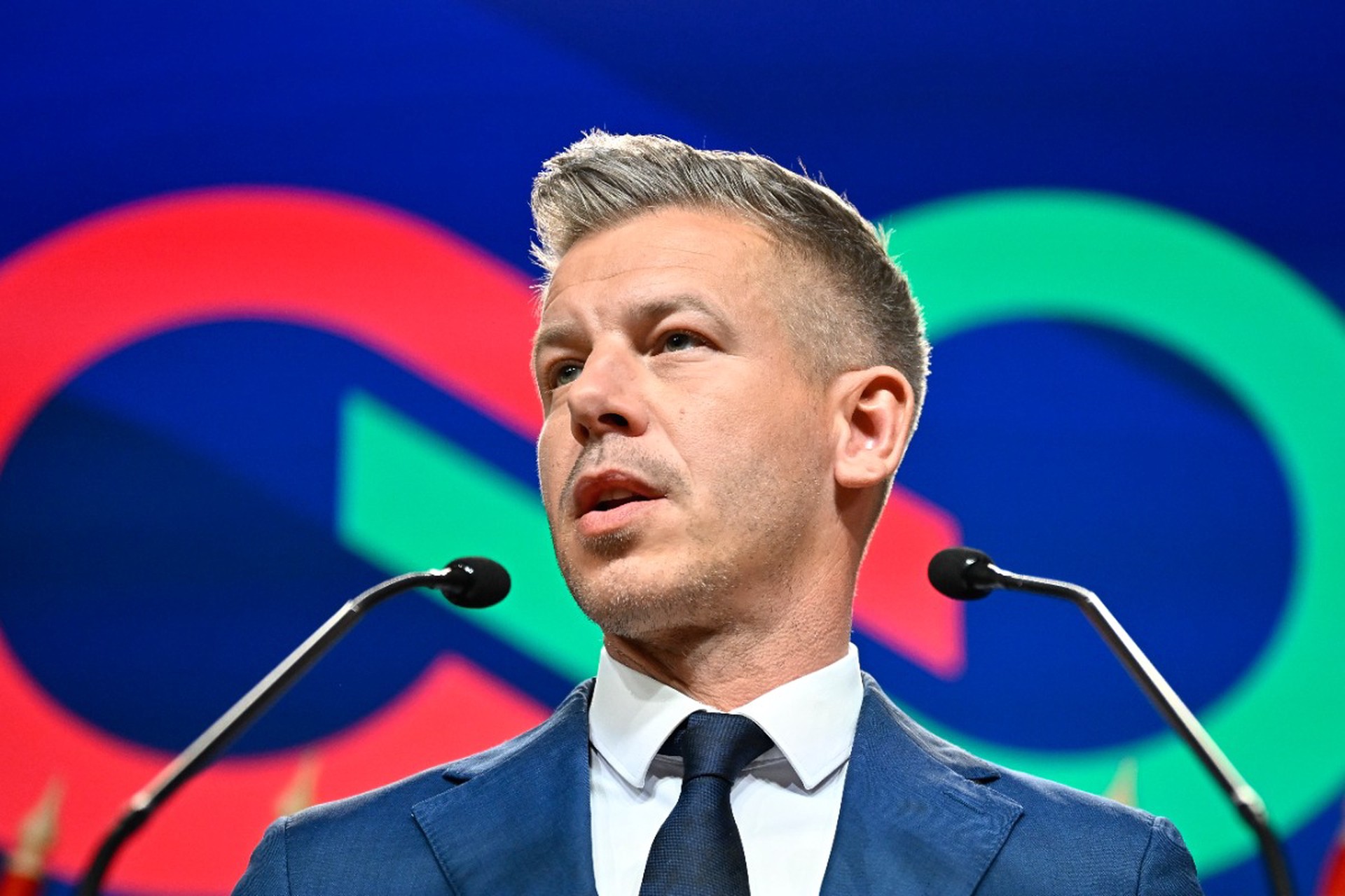 Мадьяр не советует Зеленскому шантажировать Венгрию из-за нефти