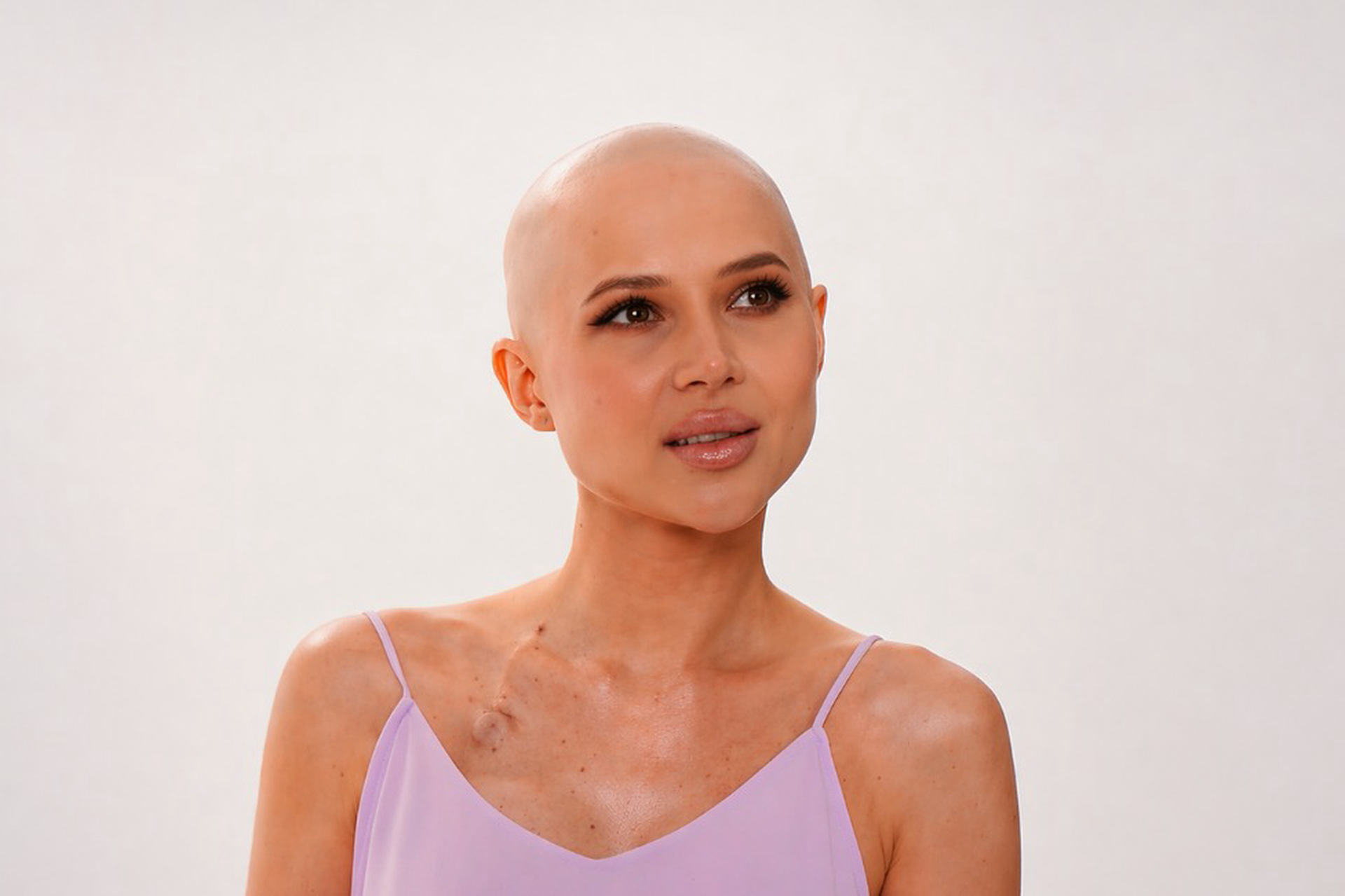 Онкобольная Лерчек в слезах обратилась к аудитории