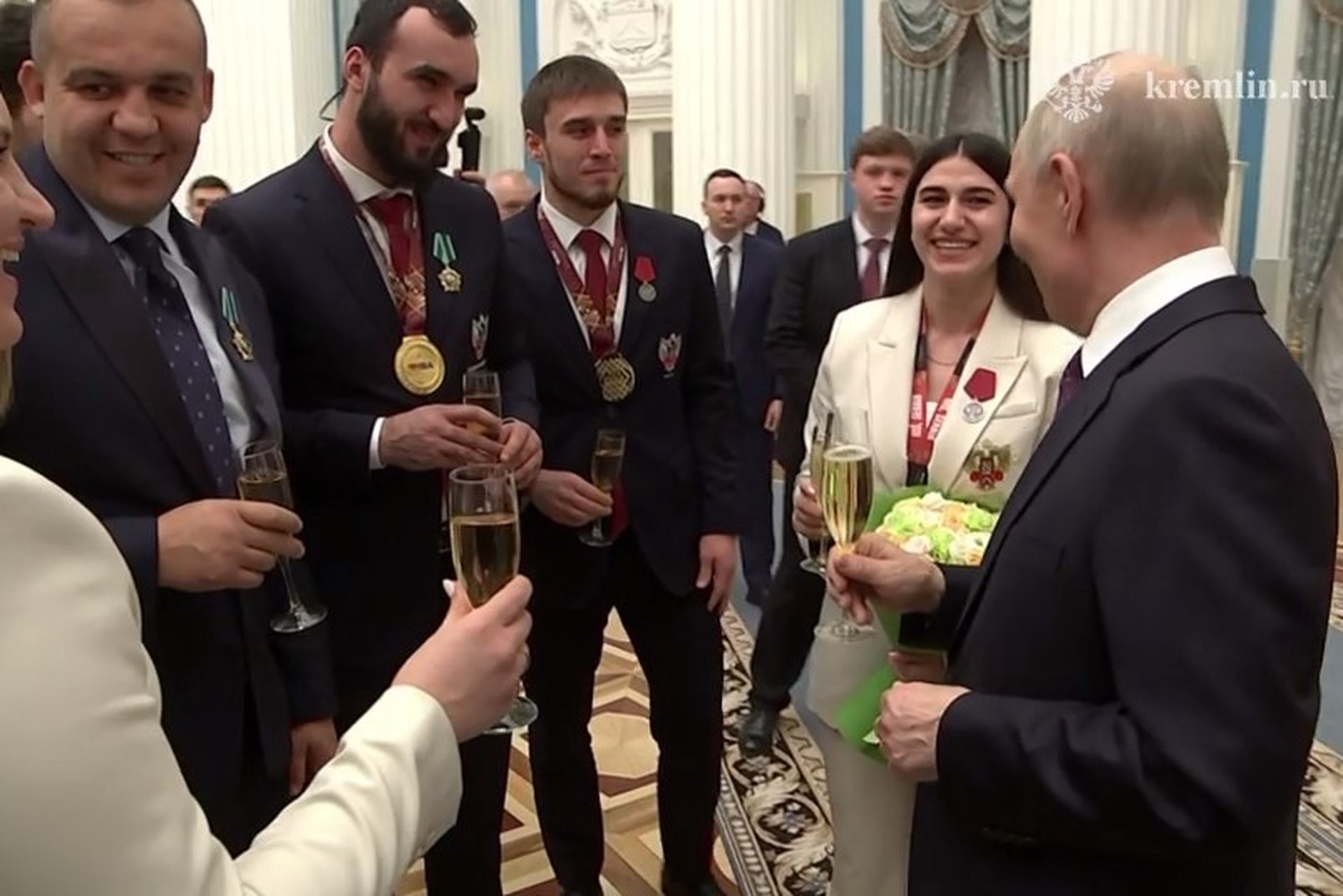 Путин дал прогноз: российский спорт ждет волна побед под родным флагом