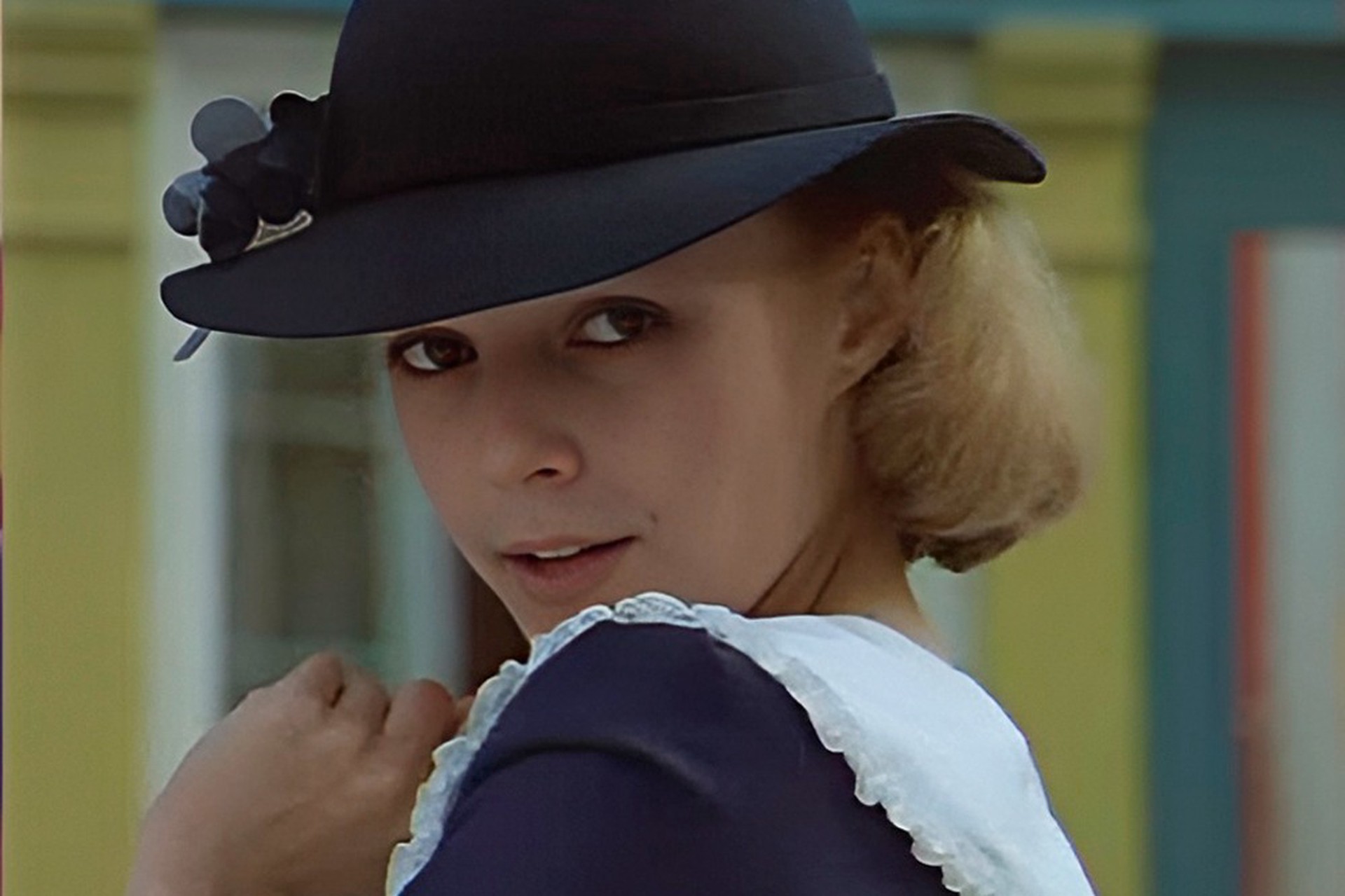 Вертинская, Дунаевский и миллион раздора: как Андрейченко похоронила образ Мэри Поппинс