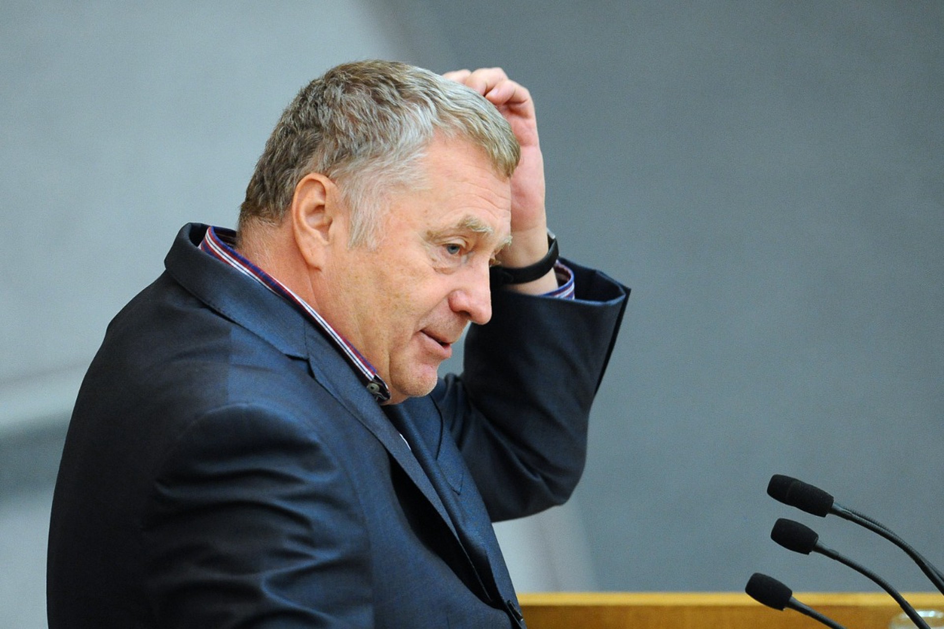 Необычная деталь в машине Жириновского удивила работавшего с ним фотографа