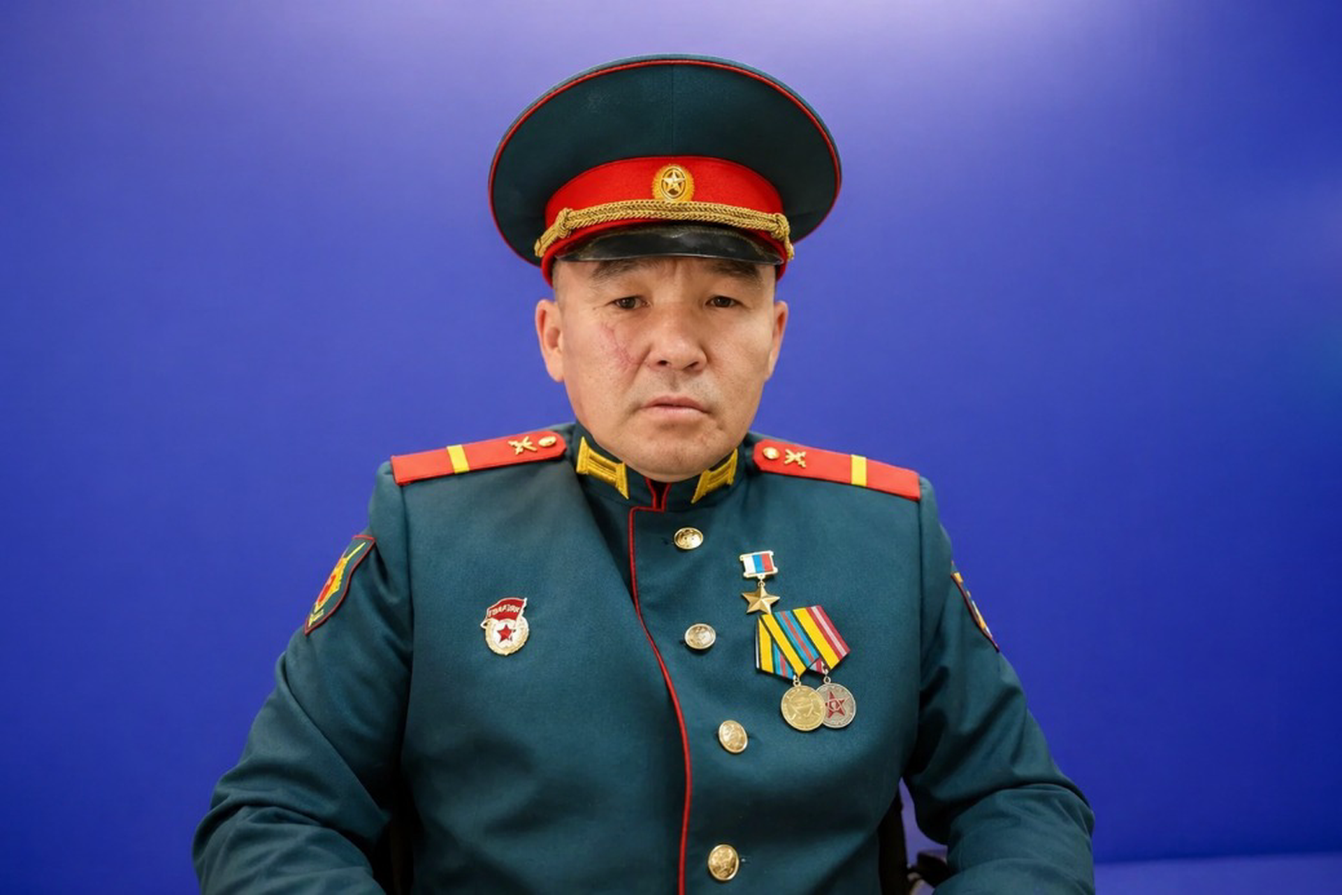 Штурмовал ВСУ и в одиночку пережил восемь дней в окружении: умер Герой России Алексей Петров