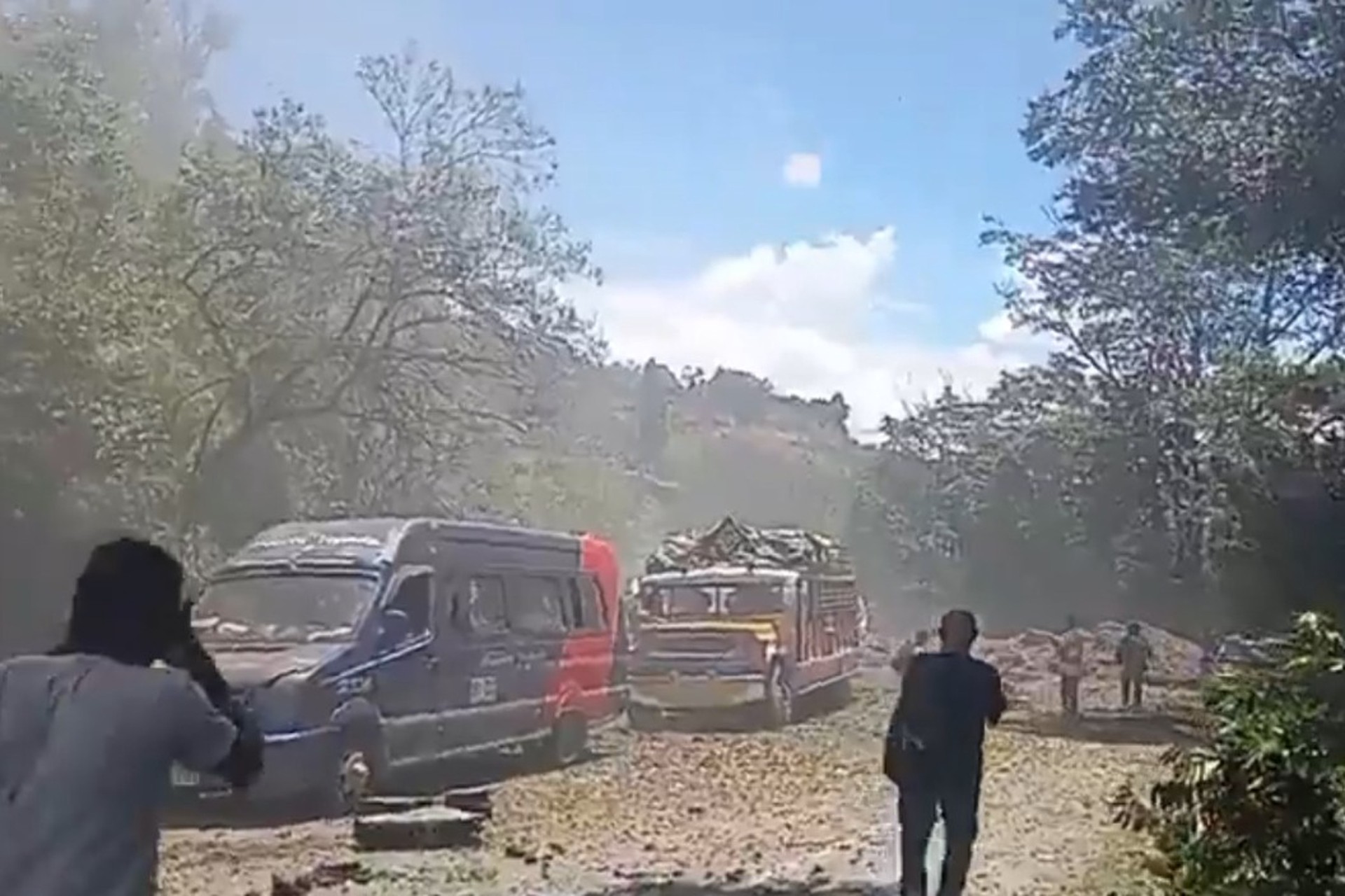 Террористы устроили бойню на шоссе: число жертв и раненых исчисляется десятками