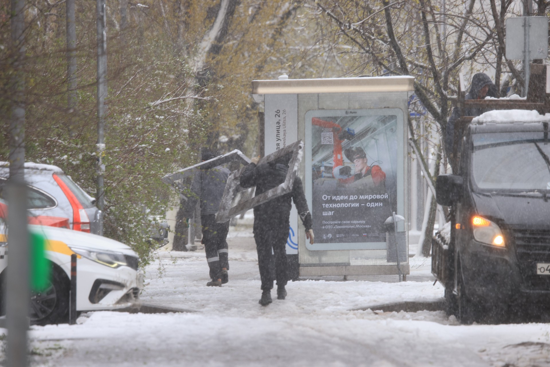 Главный Дед Мороз России объяснил снежный апокалипсис в конце апреля