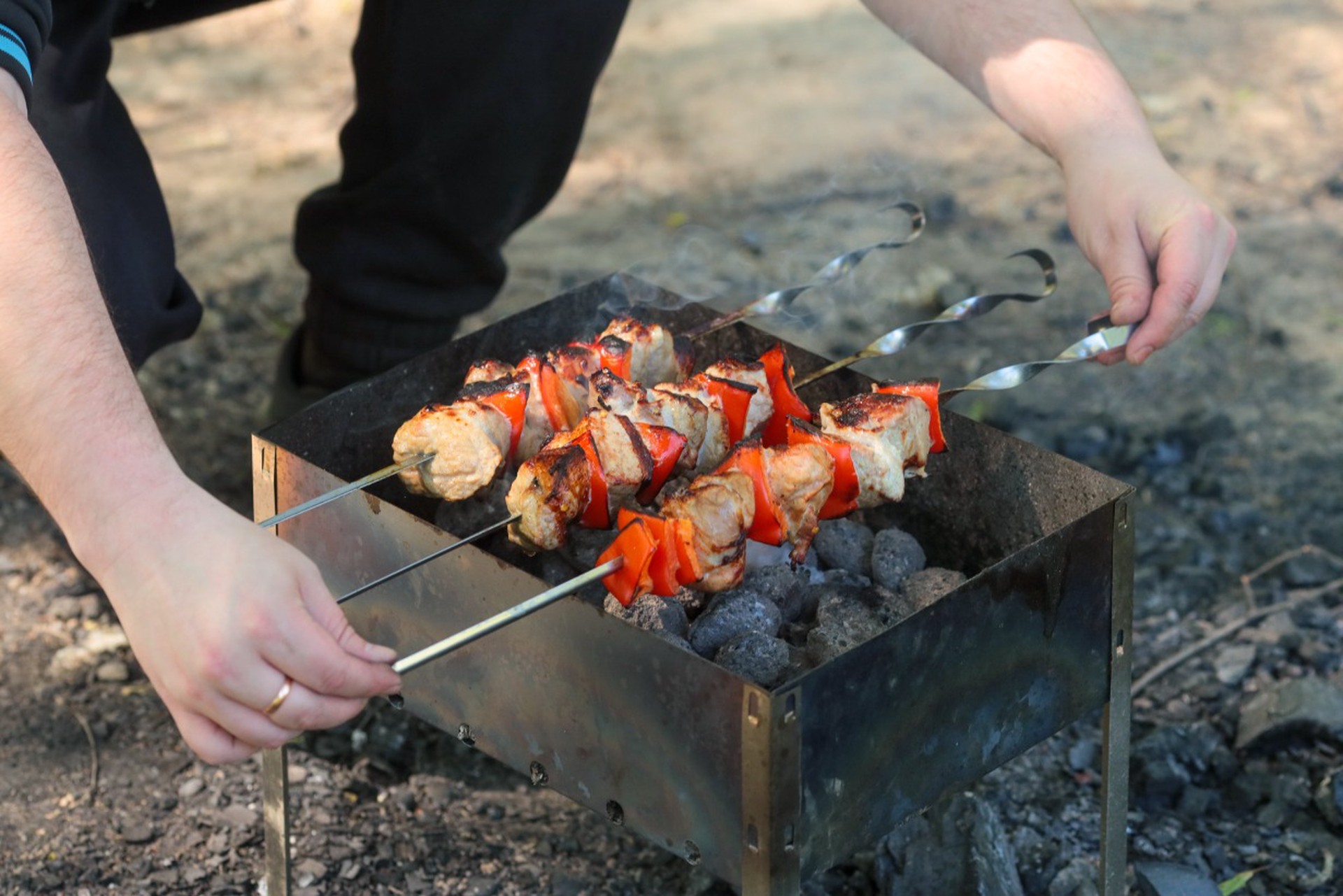 Что приготовить на природе: блюда для пикника в мае