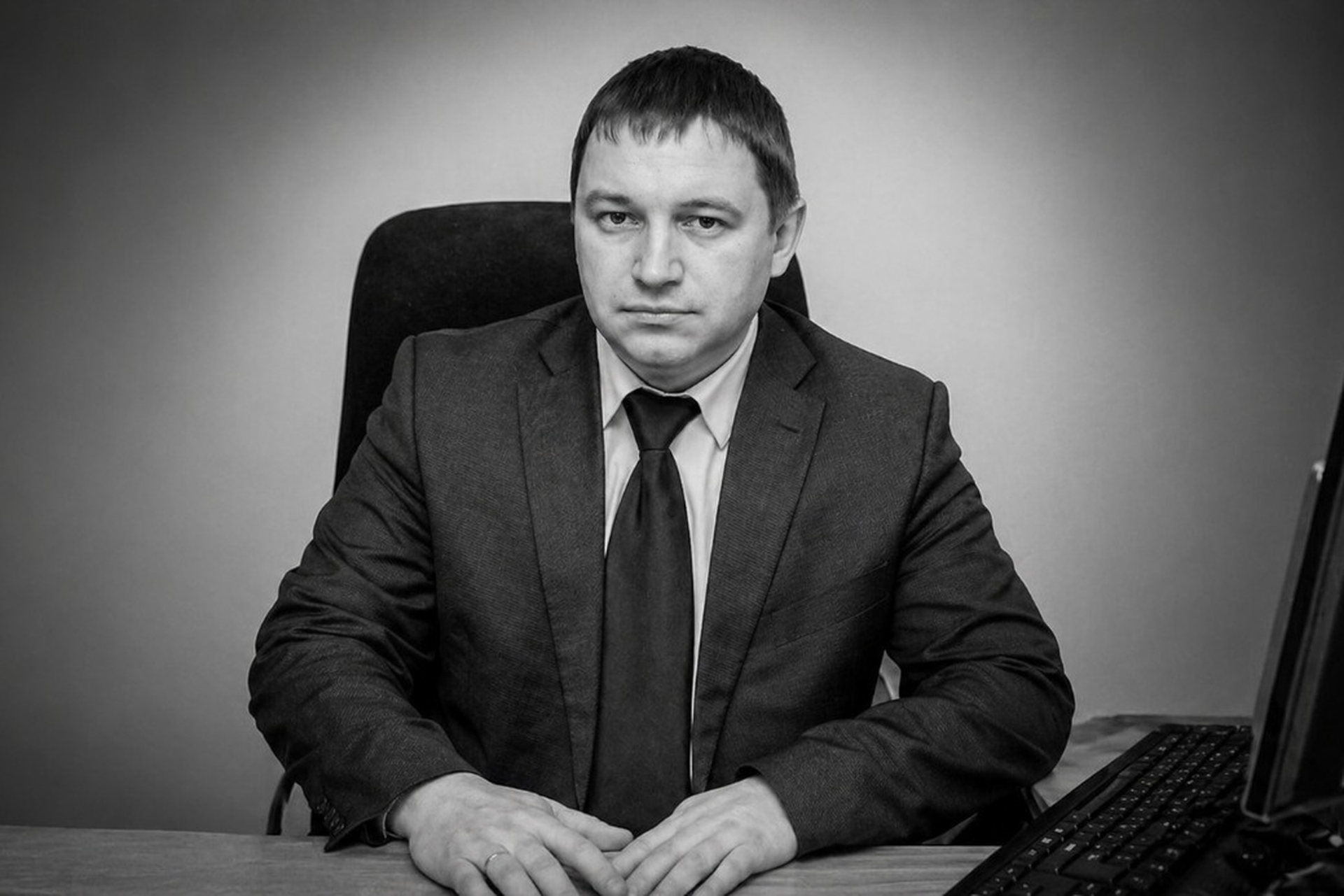 «Это связано с работой». Загадочная смерть Сергея Тура: версии гибели, скандал с забоем скота и отставка министра