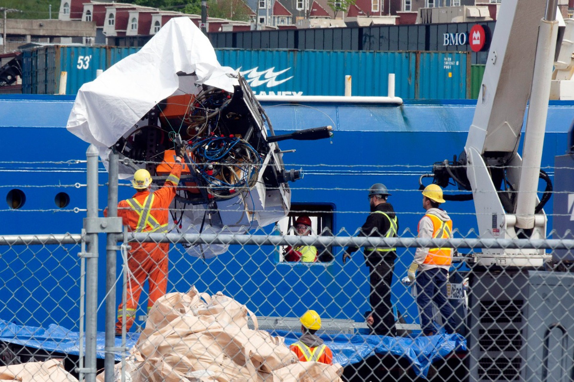 Перемолотые останки погибших с батискафа «Титан» передали родным