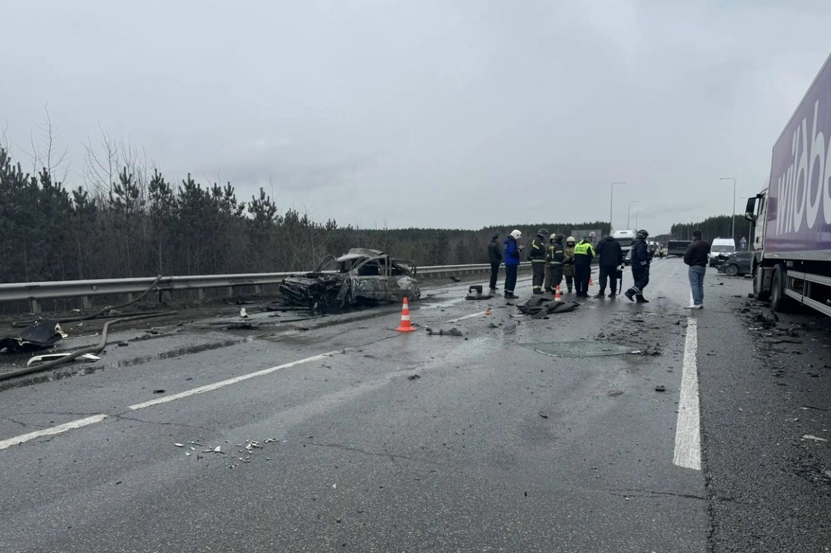 Дети погибли в массовом ДТП под Екатеринбургом