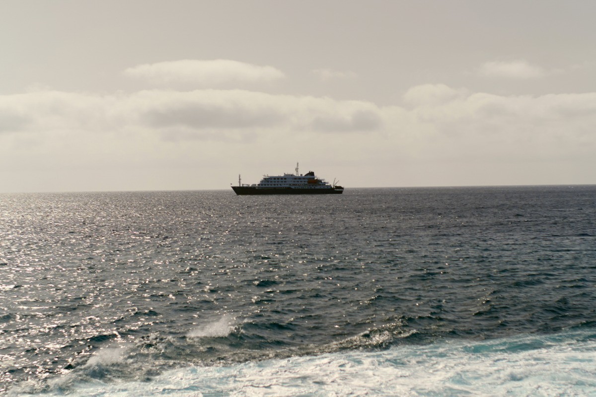 На борту MV Hondius, где трое скончались от вируса, находится россиянин