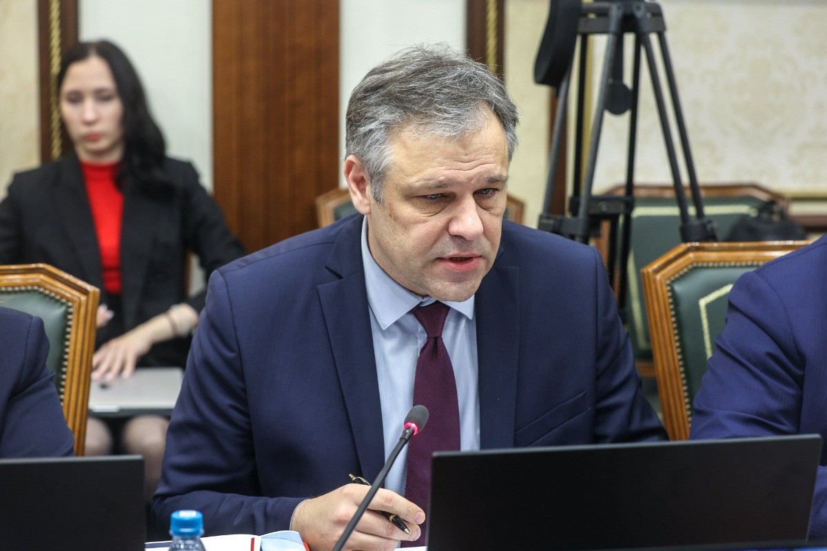 Мирошник осудил атаки Украины на гражданский транспорт