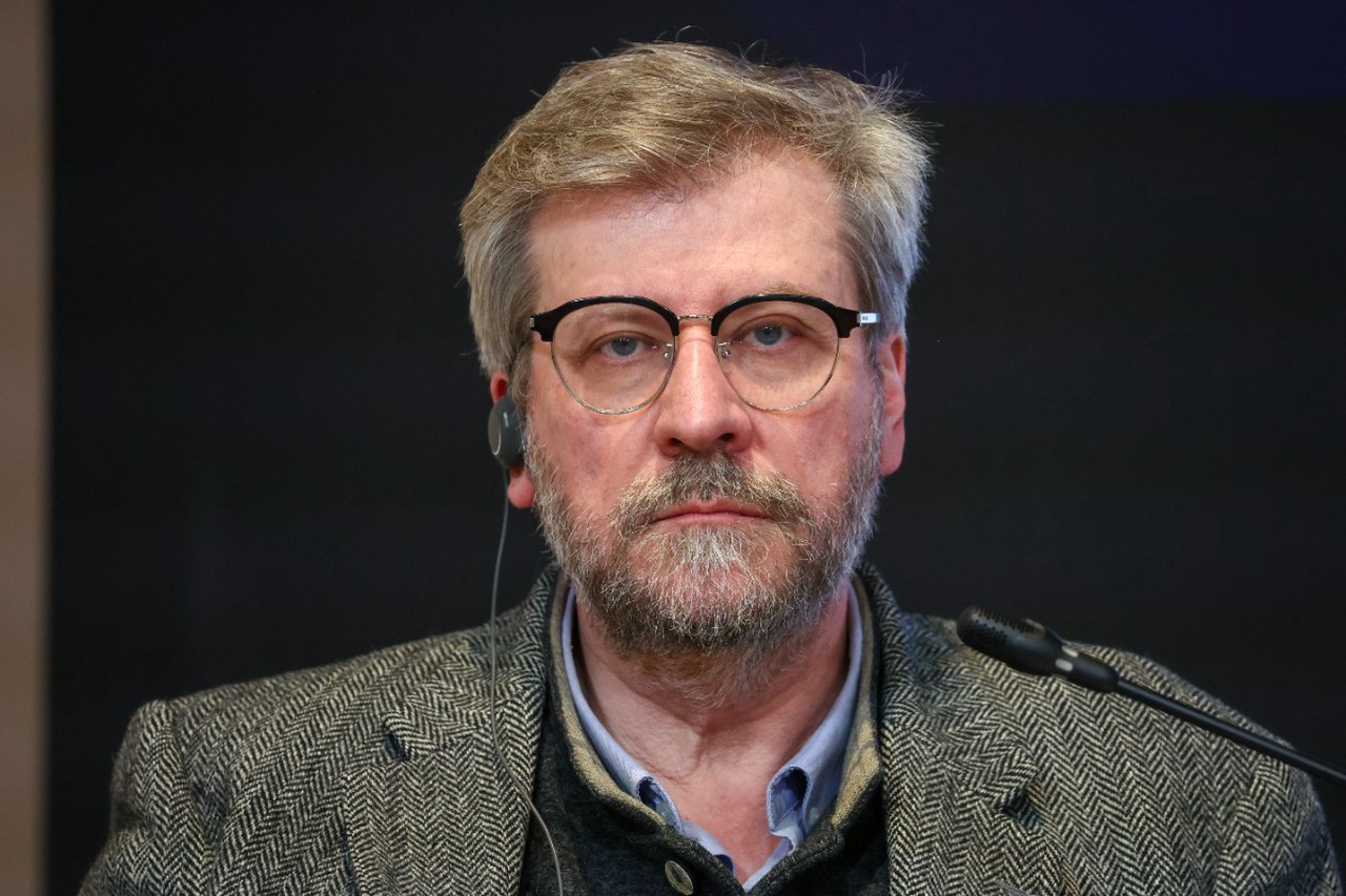 Плевок Европы, пиар Зеленского и поцелуй с Макроном: как Пашинян предал Россию и армян на саммите с ЕС
