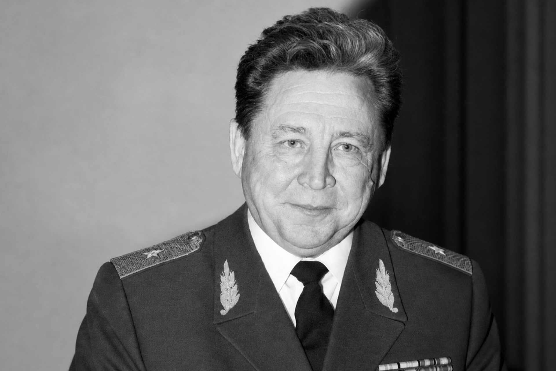 Экс-начальник войск РХБЗ Петров найден мертвым