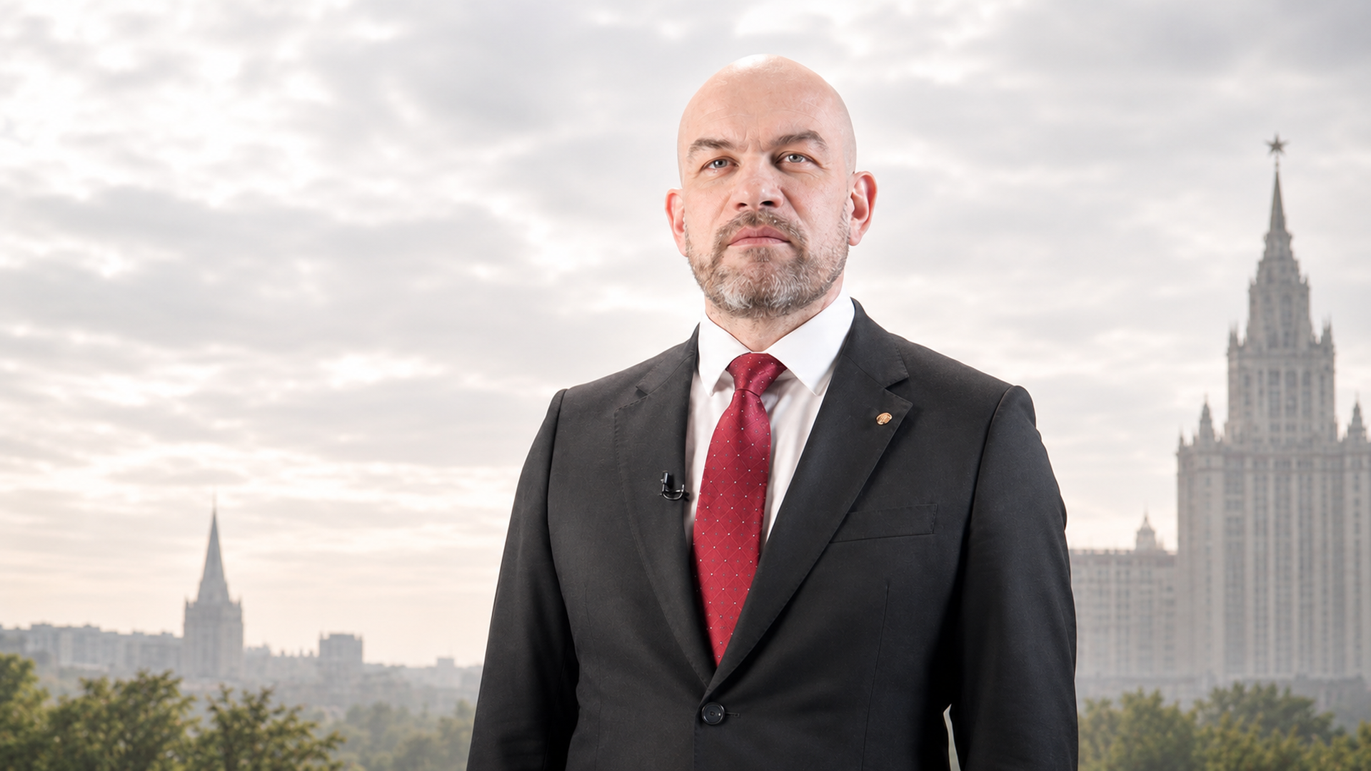 Диктор парада Победы Антон Сунцов: Не откажусь объявить о безоговорочной капитуляции Украины
