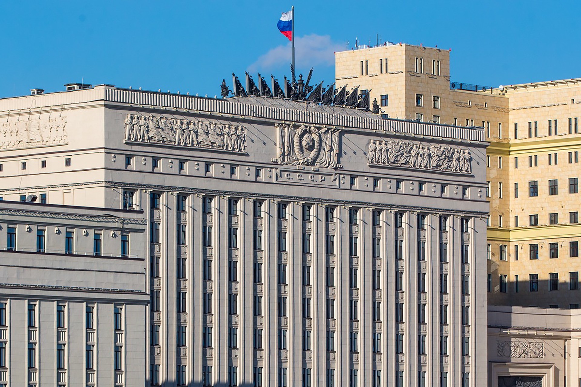 Минобороны России призвало Украину поддержать перемирие в честь Дня Победы