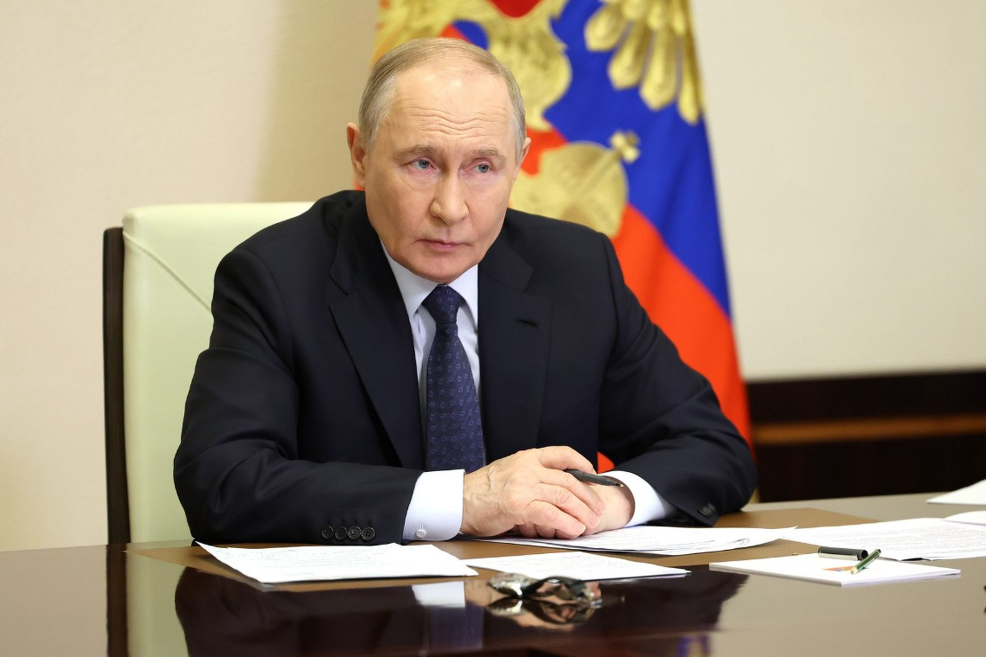 Путин поговорил по телефону с президентом ОАЭ