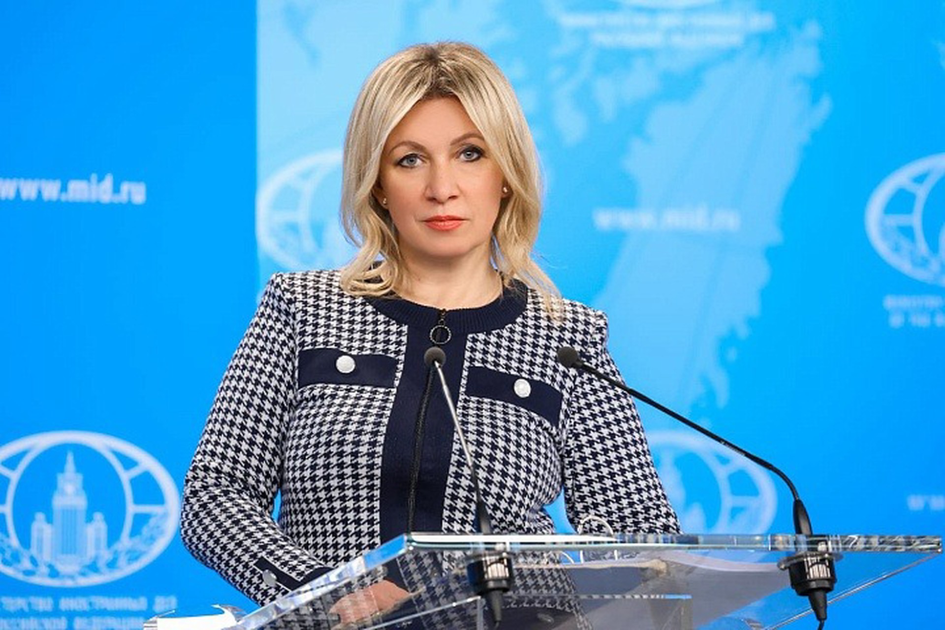 Минная истерия Литвы напомнила Захаровой одну известную сказку