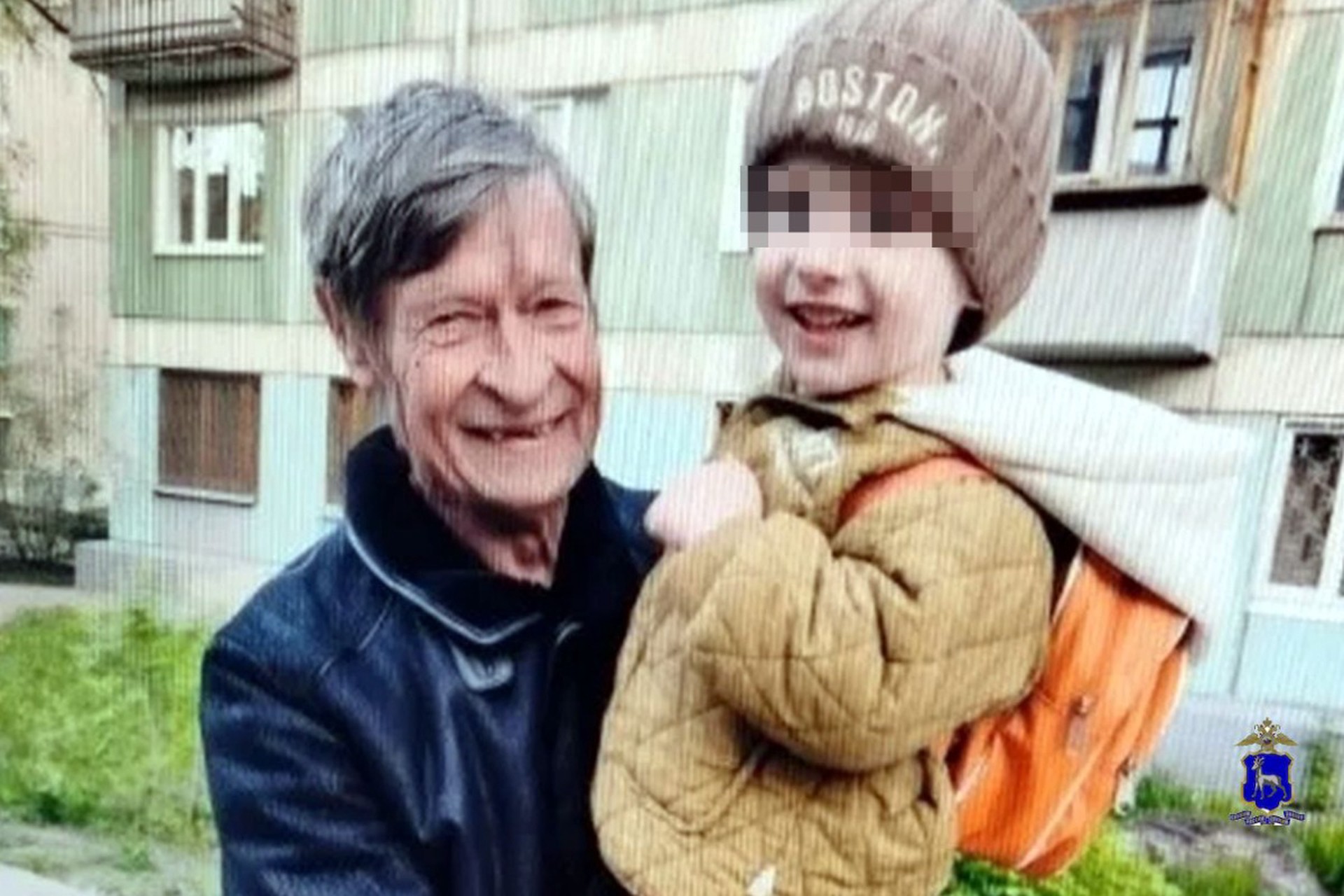 80-летний мужчина увел четырехлетнего внука в лес и потерялся