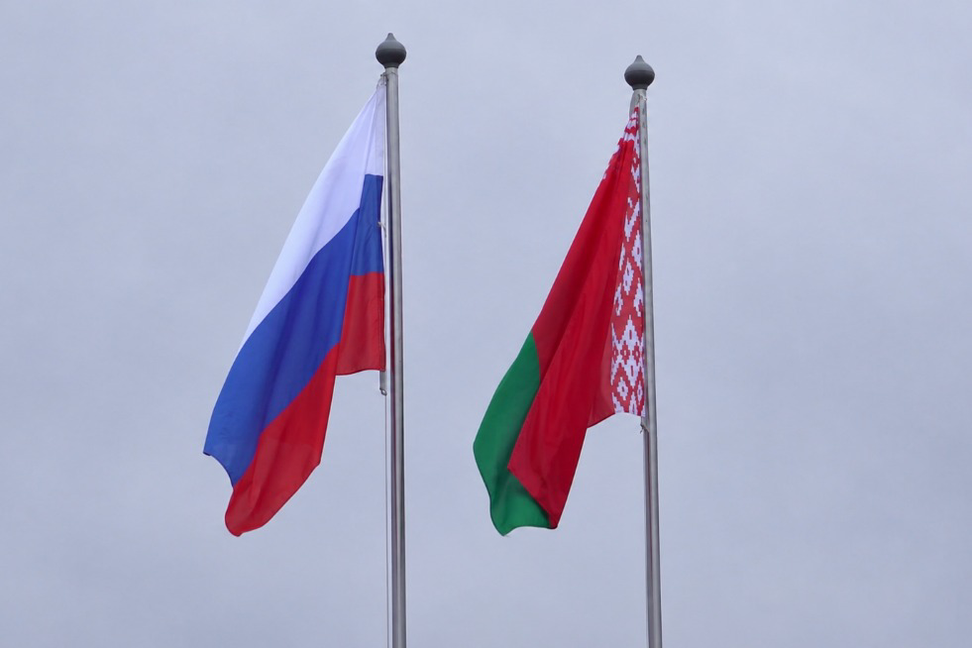 Россия и Белоруссия начали масштабные ядерные маневры