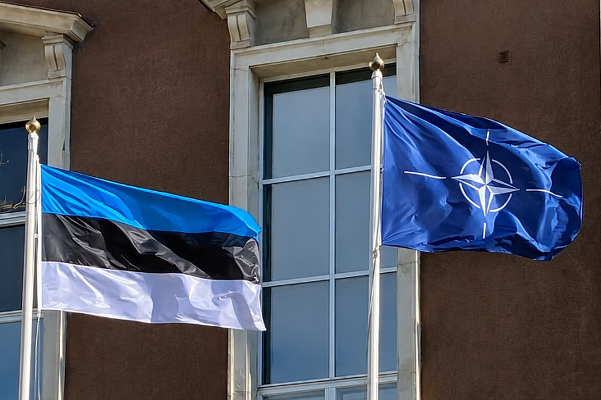 Эстония попыталась изменить границы с Россией