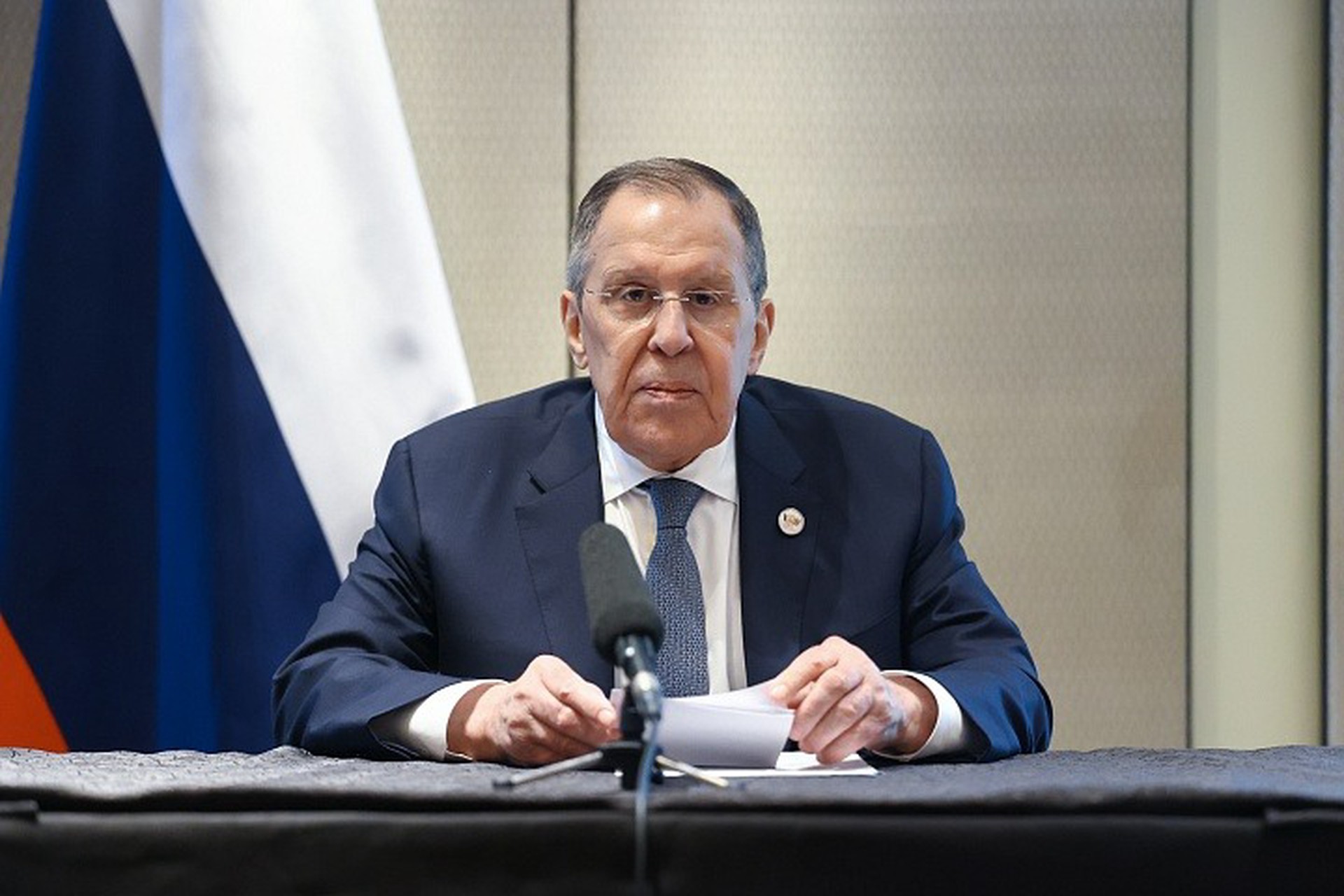 Зеленский и Европа «висели на руках» США из-за жесткой политики