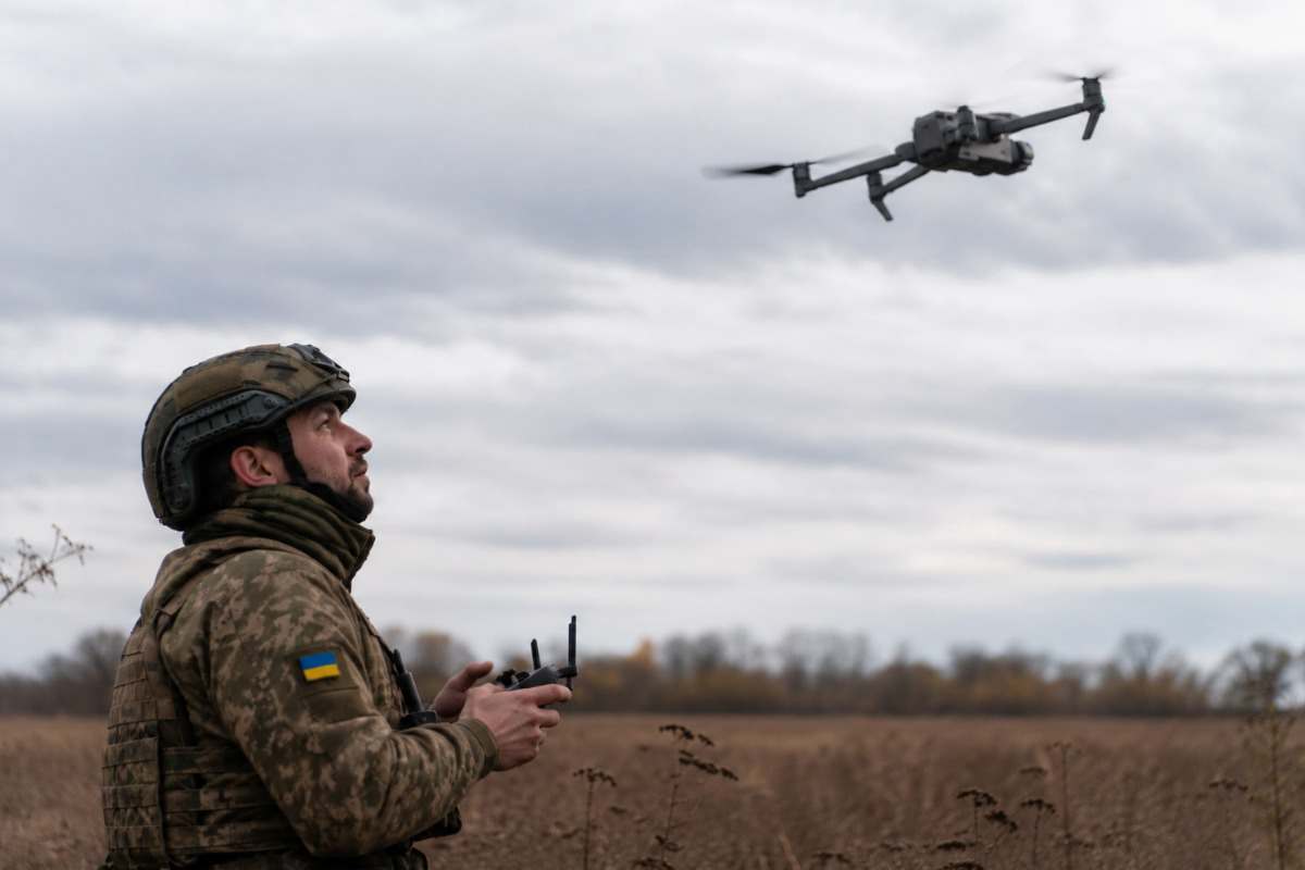 Боевики ВСУ ранили женщину и оставили ее вдовой