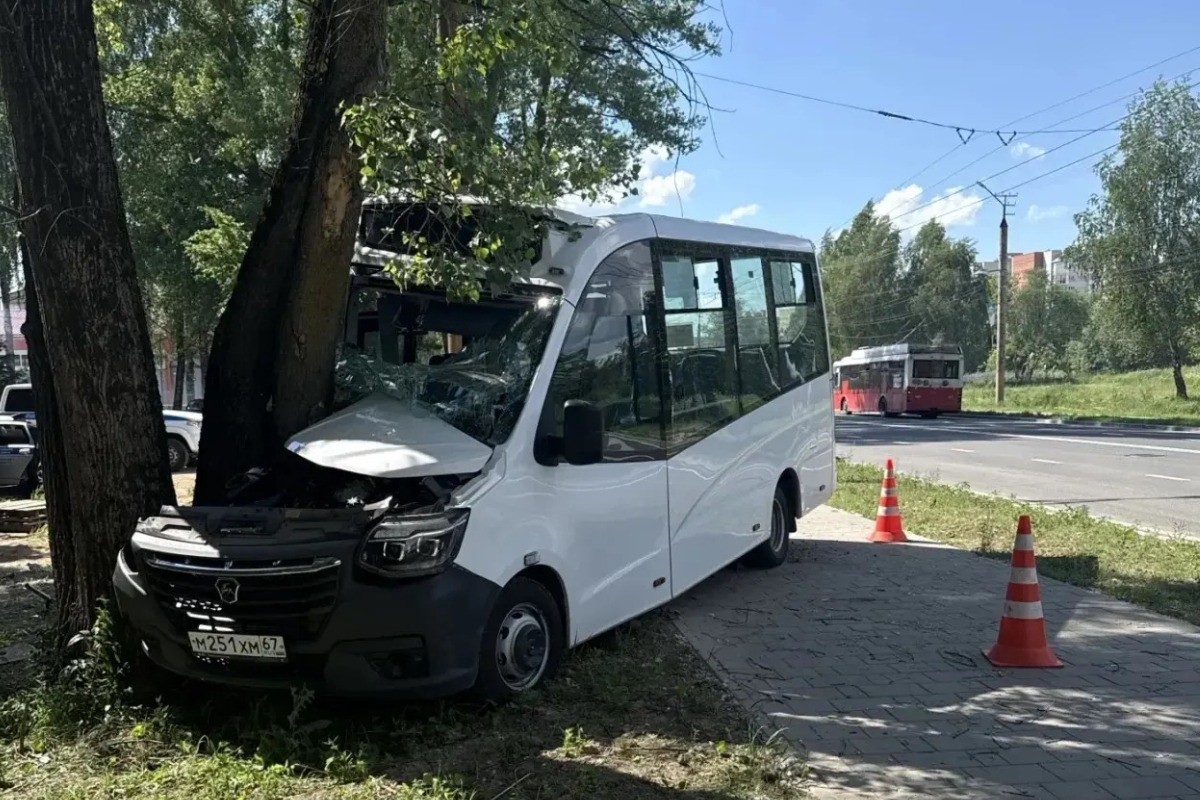Раскрыты подробности о пострадавших в ДТП с маршруткой в Смоленске