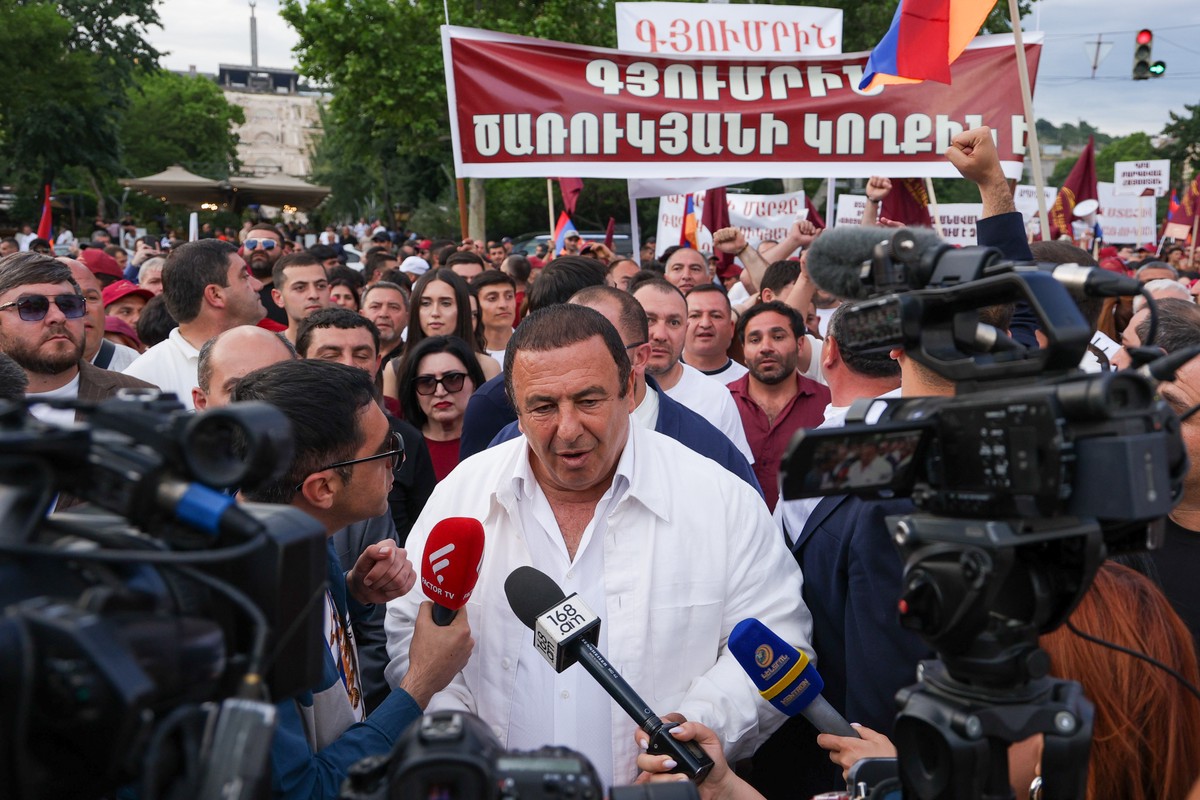 Подавшему в суд на Пашиняна оппозиционеру Царукяну вынесли неутешительный вердикт