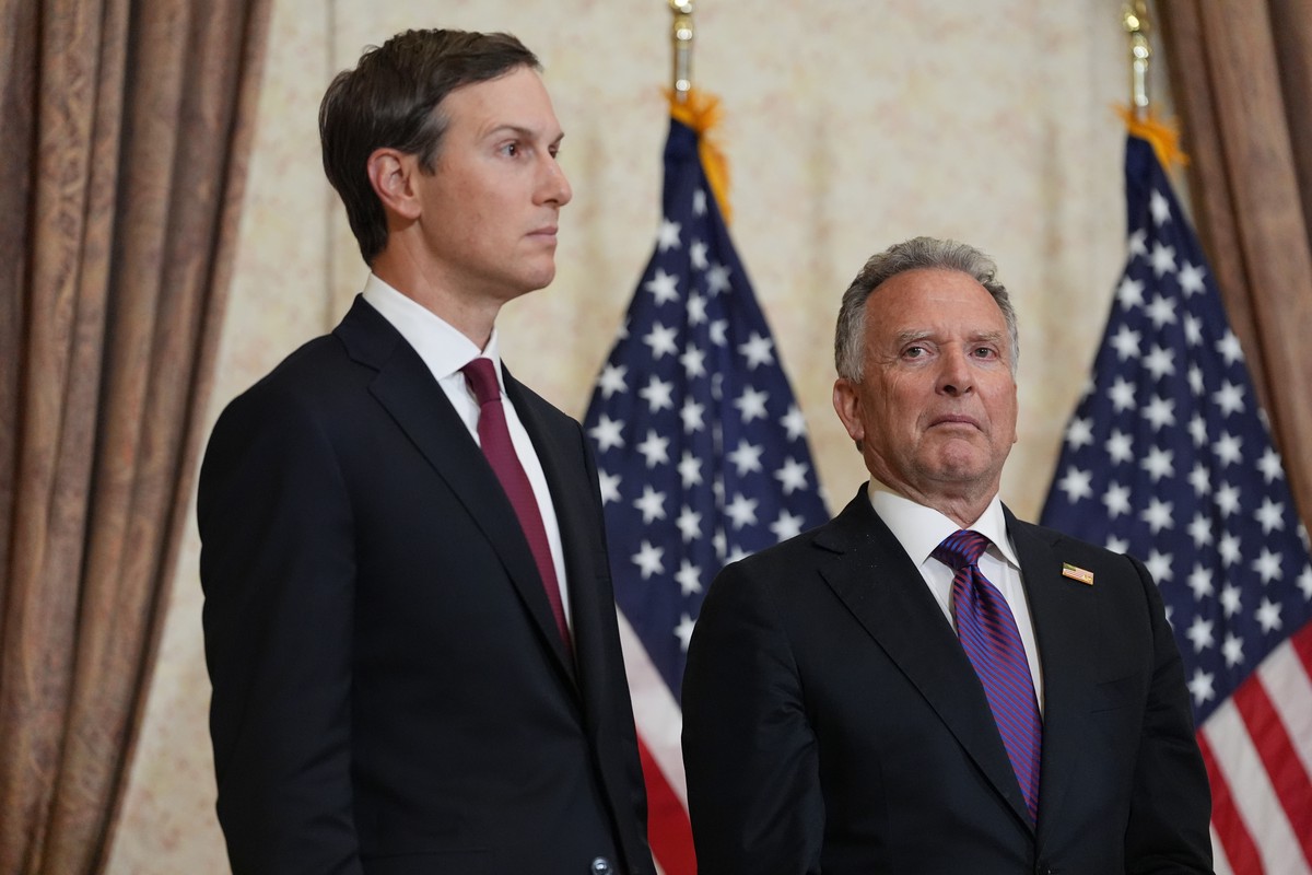 Европейские чиновники обеспокоены переговорами Трампа с Россией